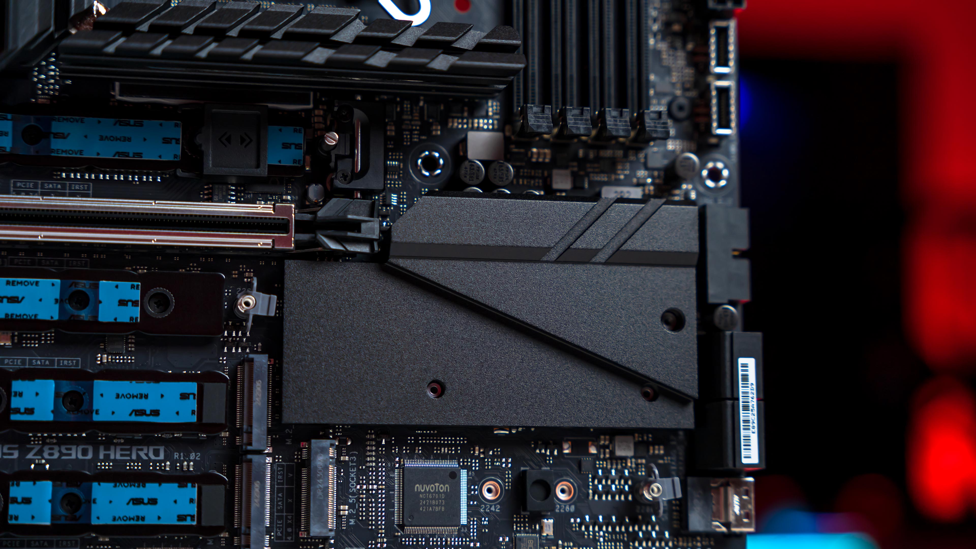 ASUS ROG Maximus Z890 Hero Motherboard (20)