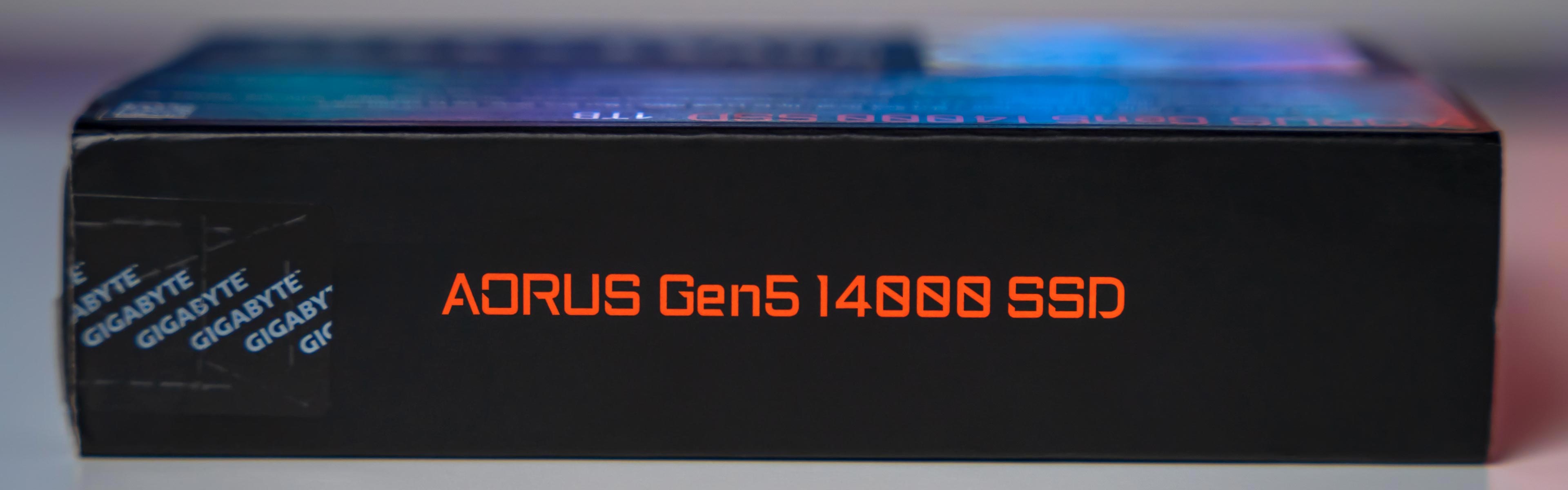 AORUS Gen5 14000 SSD 1TB Box (7)