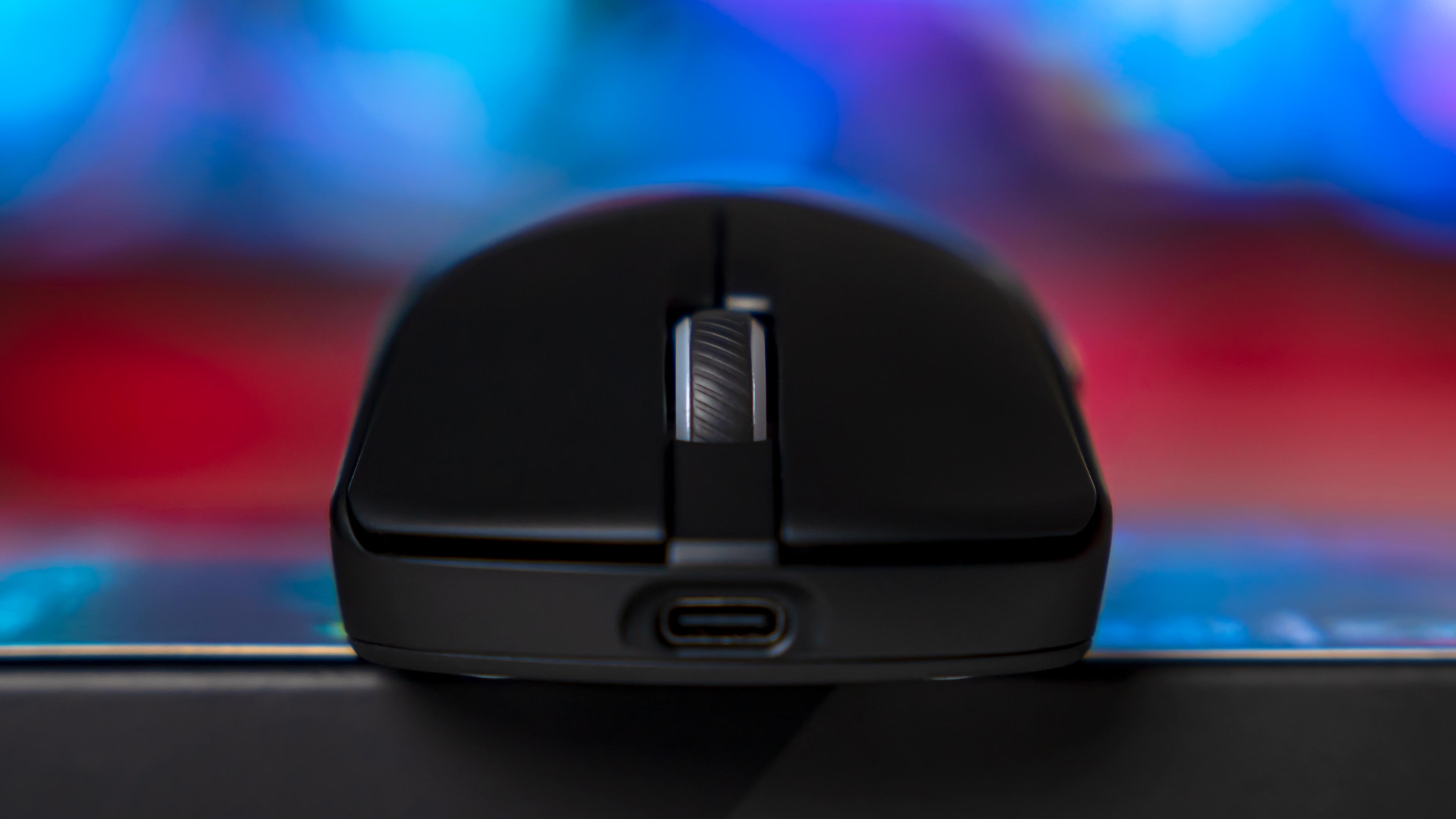 ASUS ROG Harpe Ace Mini Mouse (3)