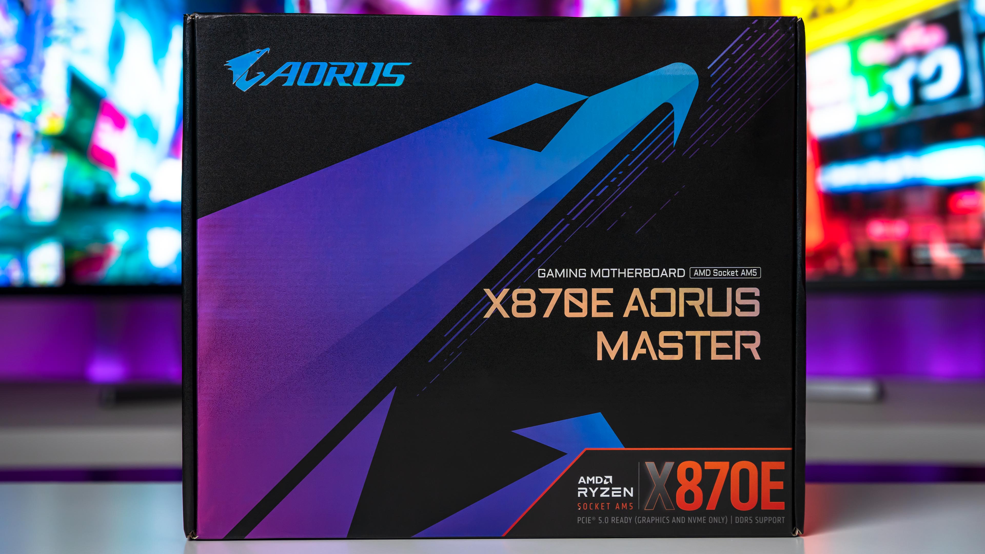 Aorus X870E Master Box (1)