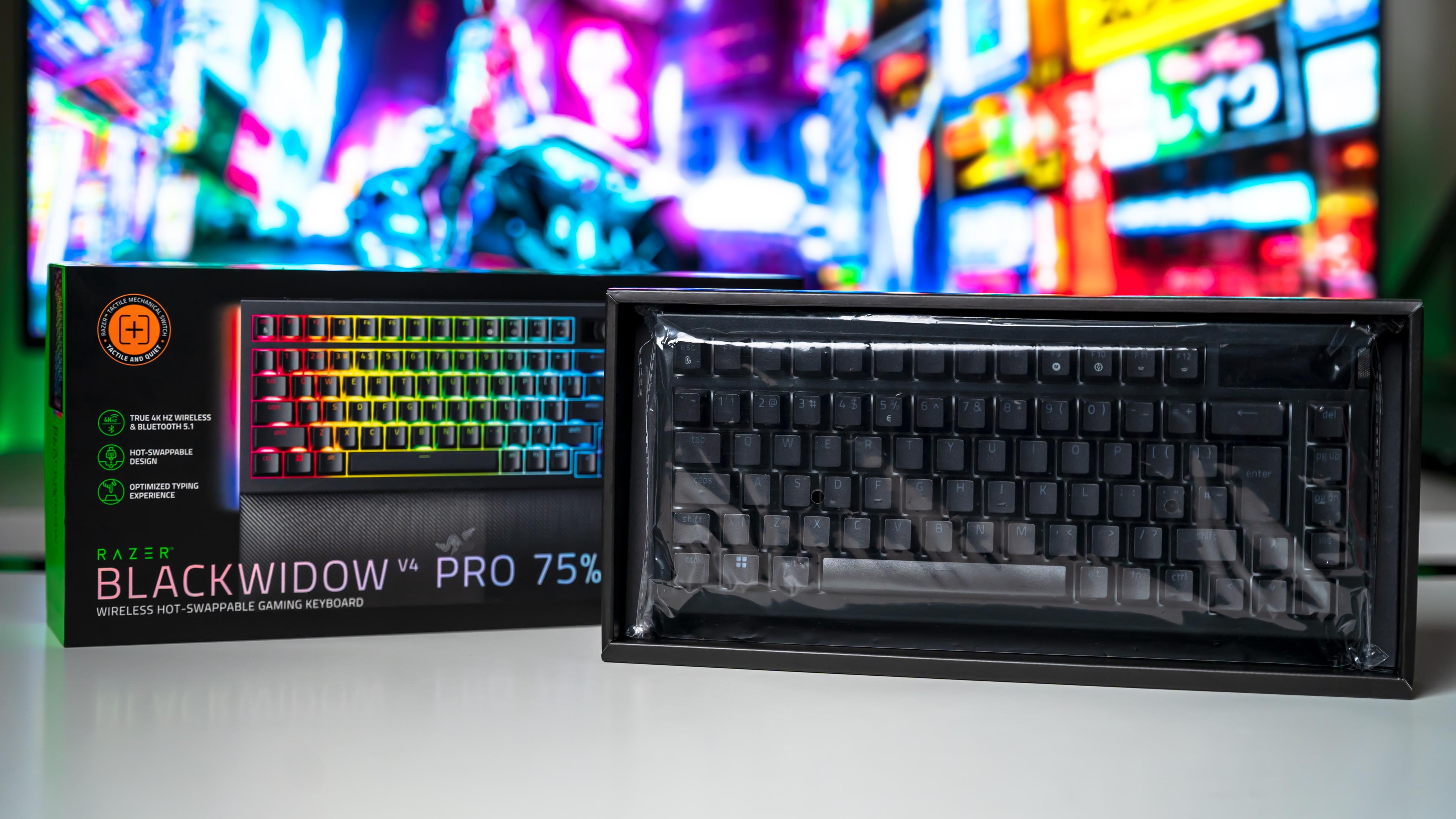 Razer Blackwidow V4 Pro 75 Box (8)