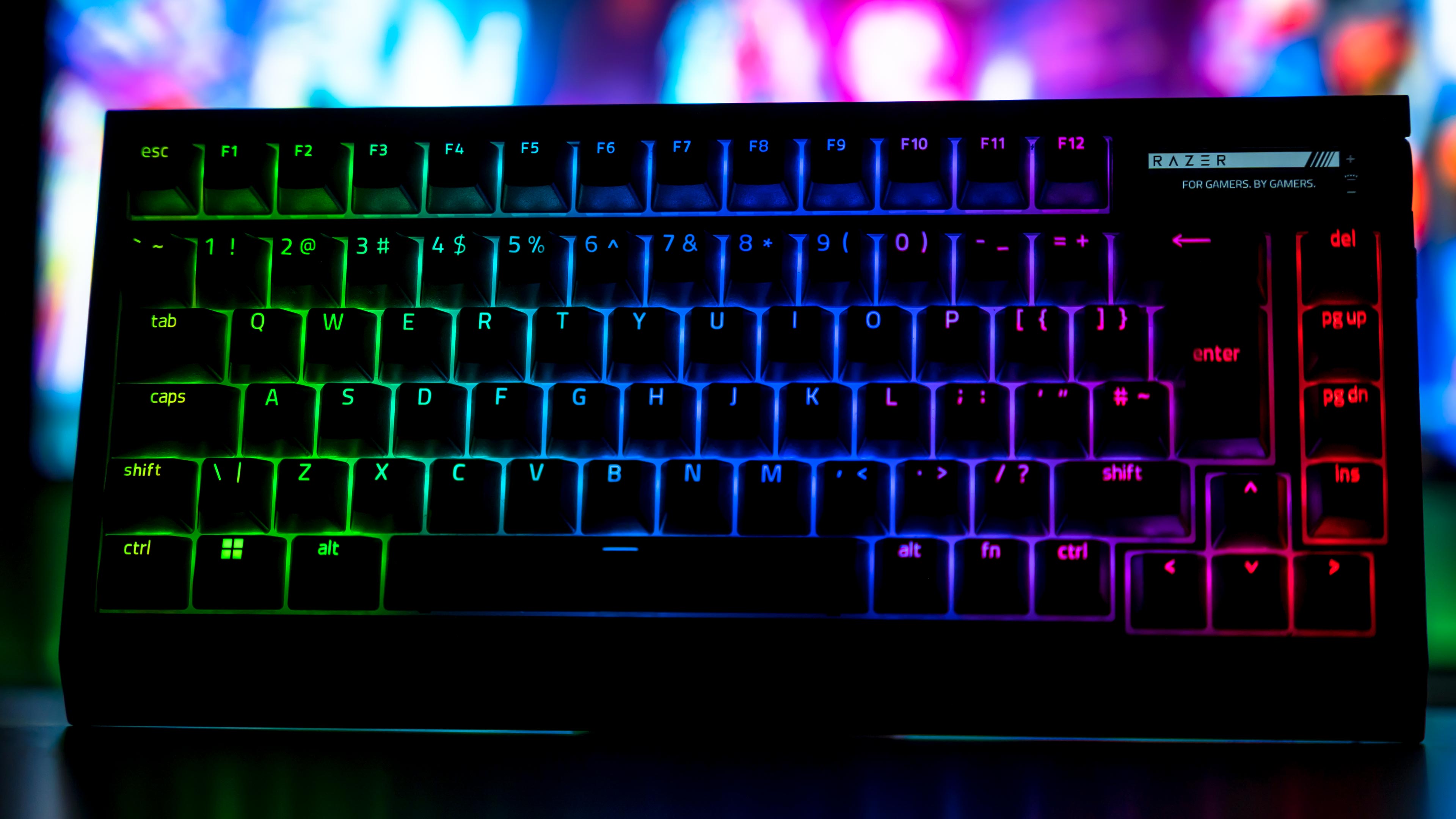 Razer Blackwidow V4 Pro 75 RGB Chroma (4)