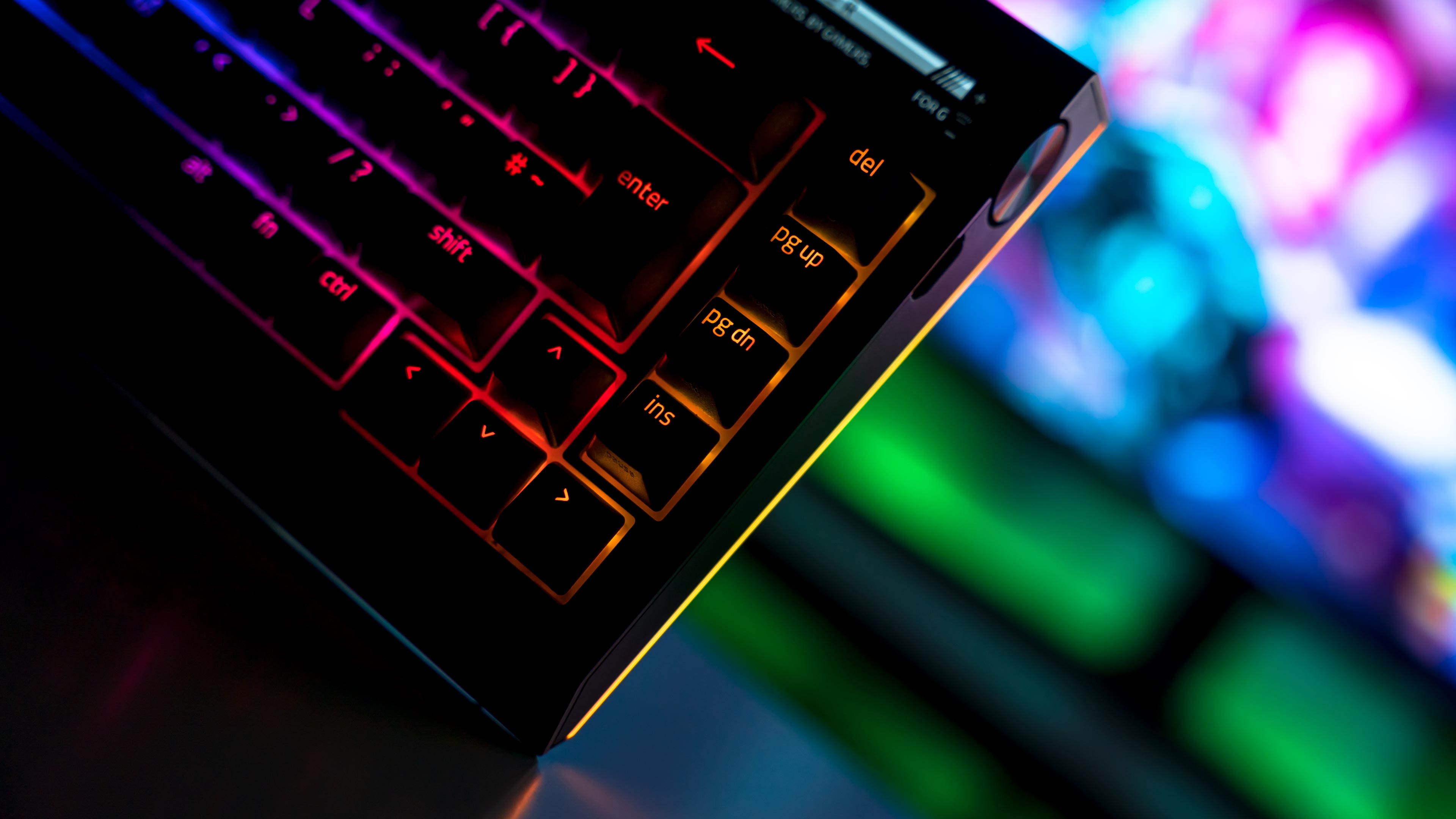 Razer Blackwidow V4 Pro 75 RGB Chroma (8)