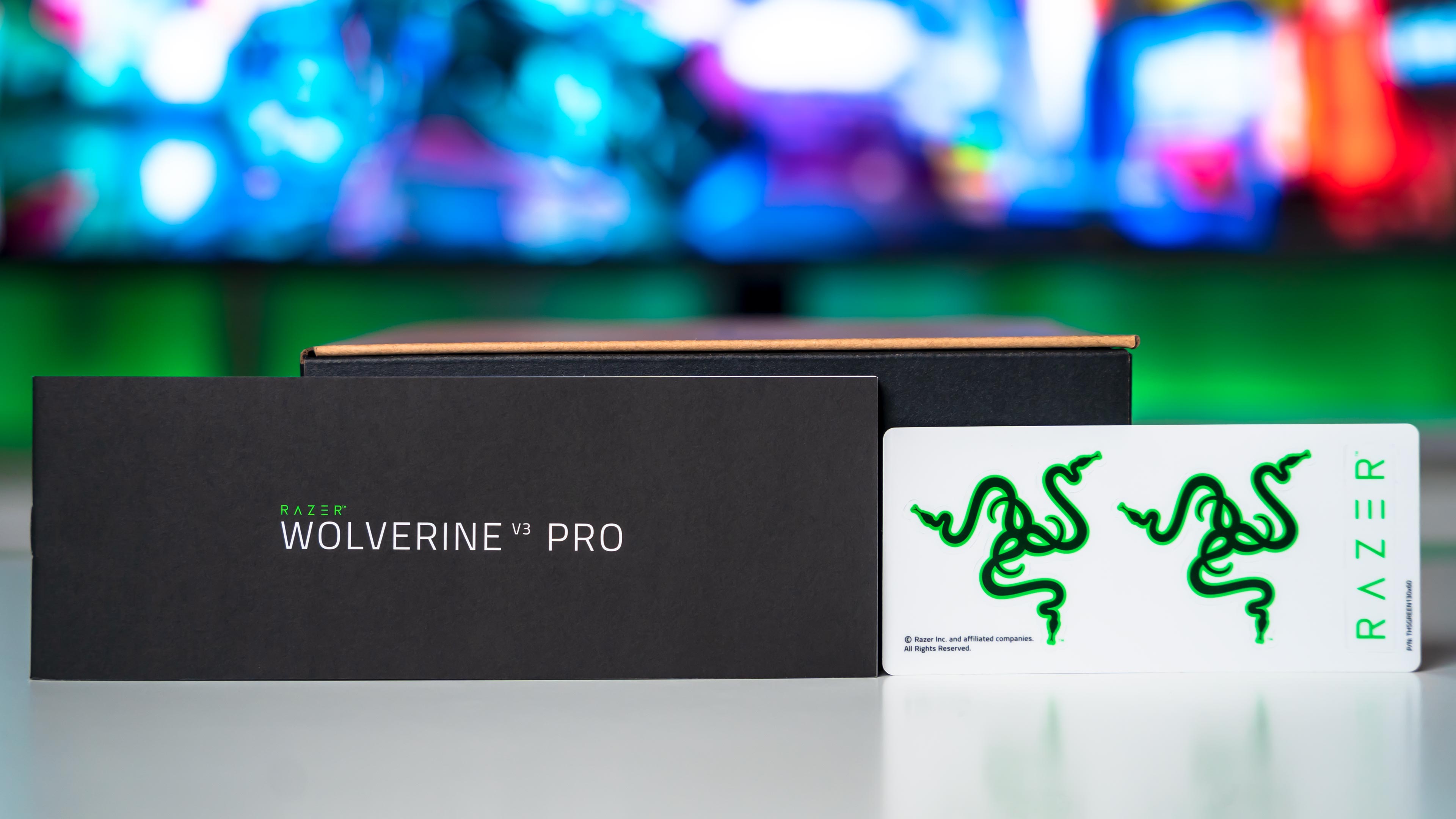 Razer Wolverine V3 Pro Box (10)