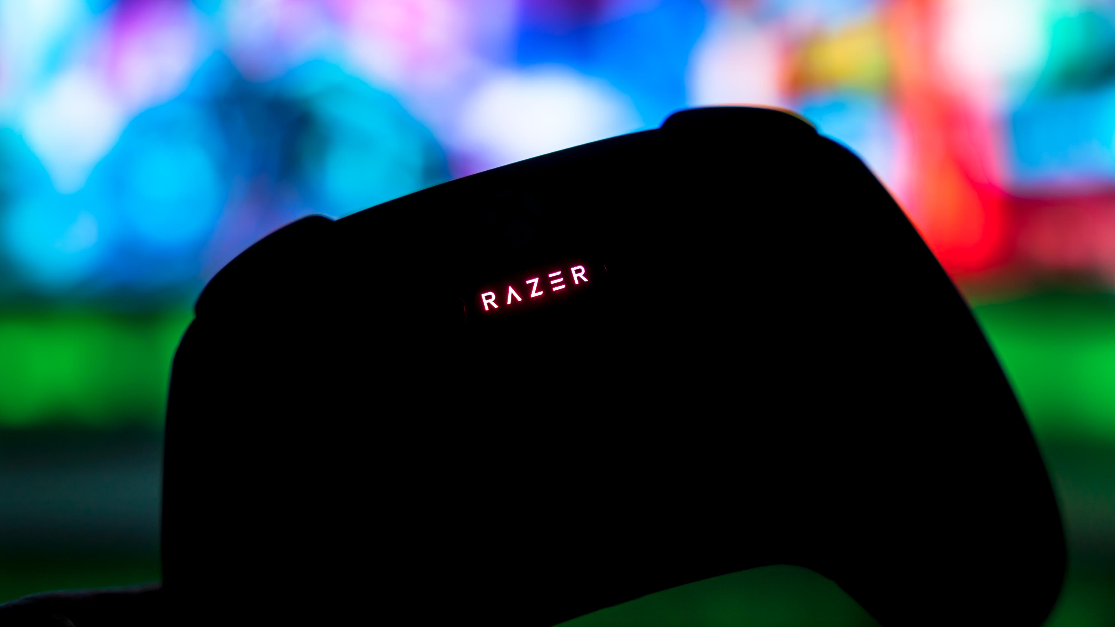 Razer Wolverine V3 Pro RGB Lights (1)