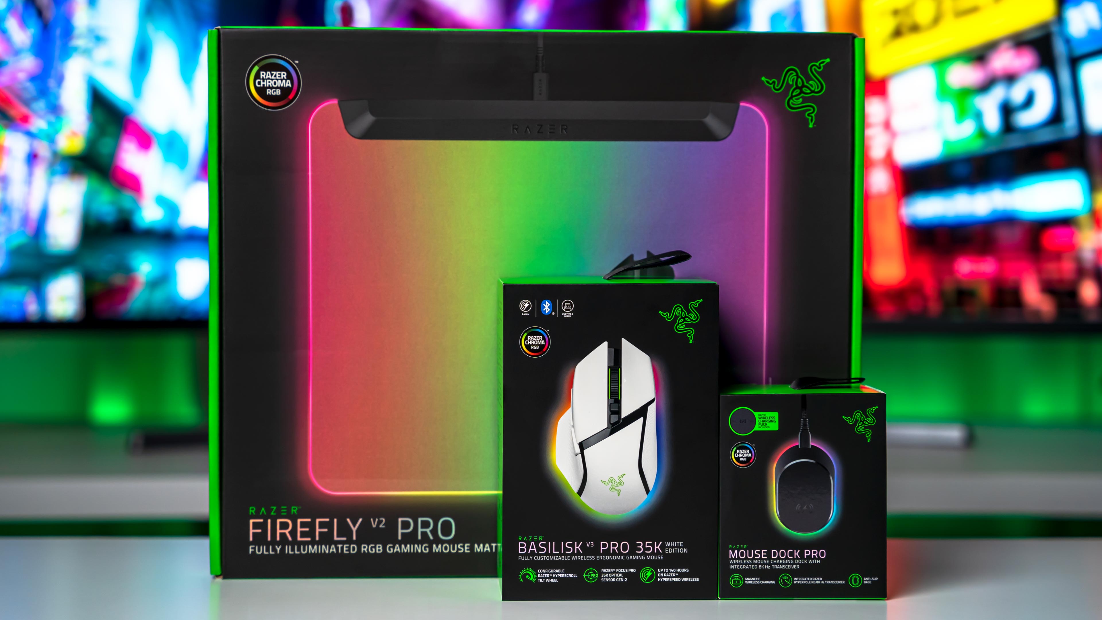 Razer Firefly V2 Pro & Razer Mouse Dock Pro