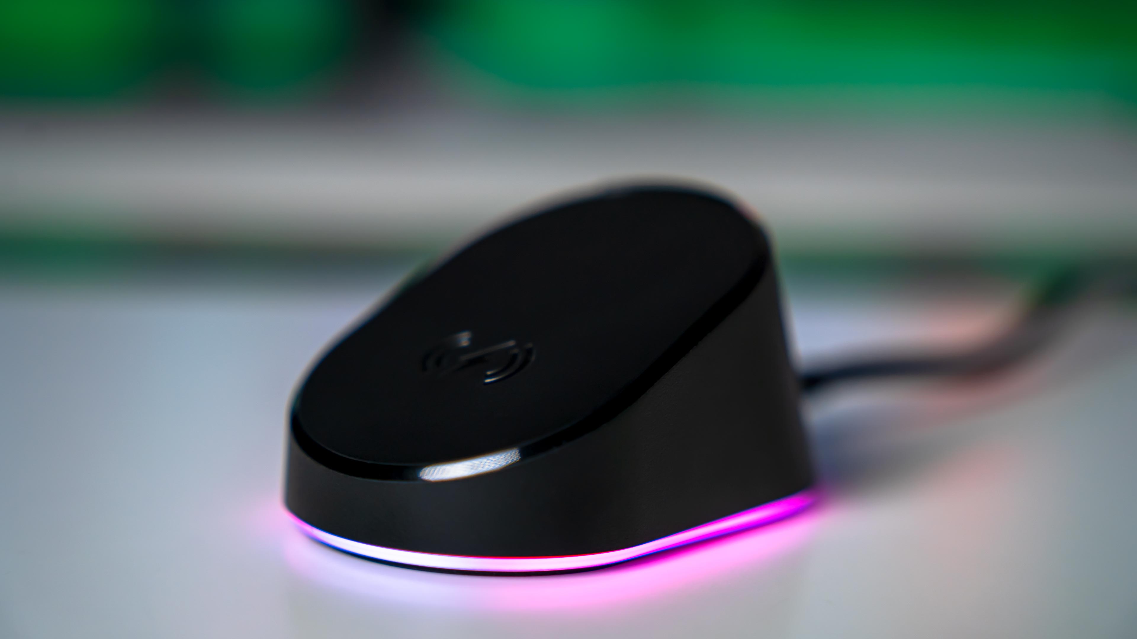 Razer Mouse Dock Pro RGB (1)