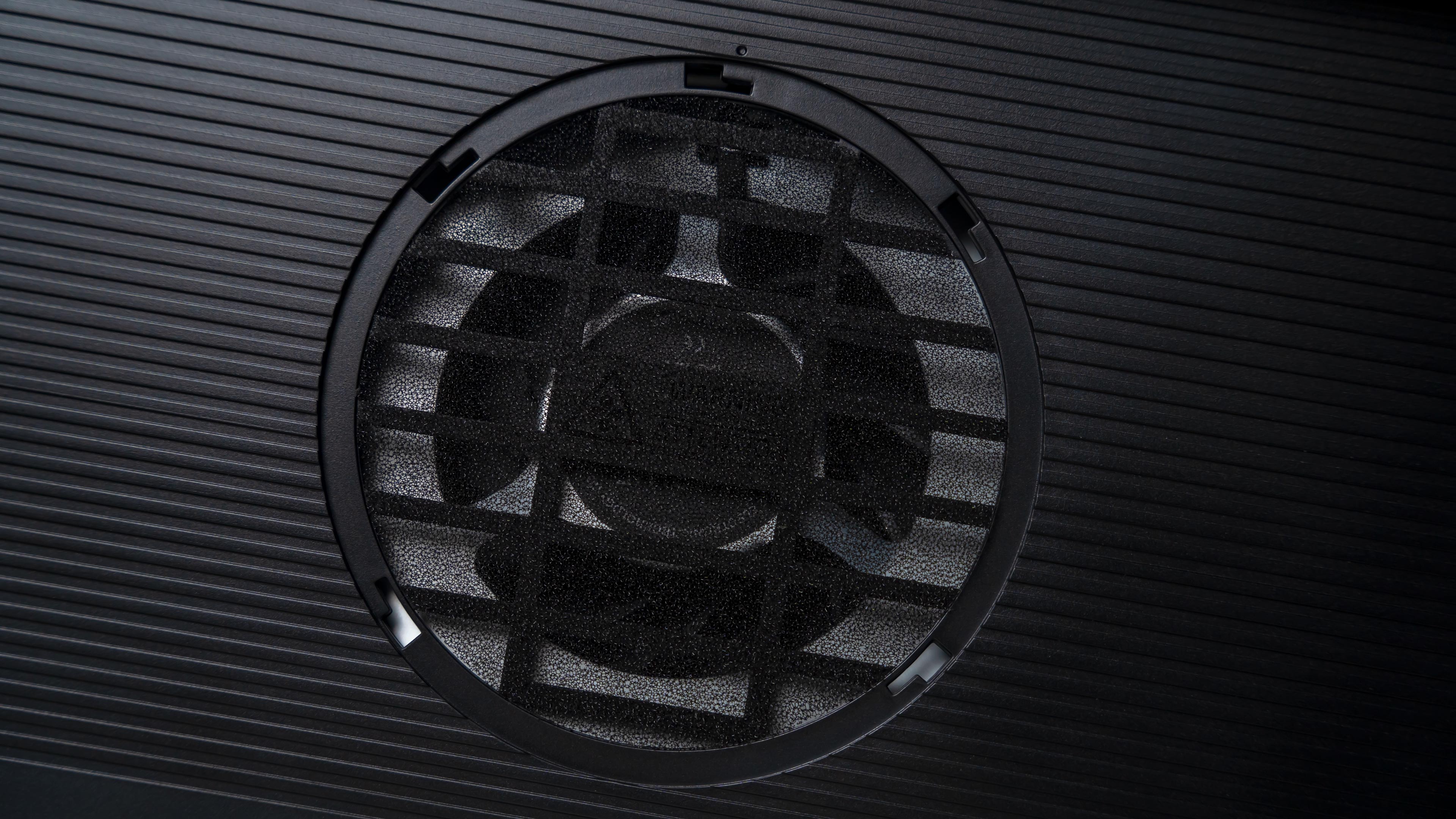 Razer Laptop Cooling Pad Cooler (16) Razer Laptop Cooling Pad Cooler (16)