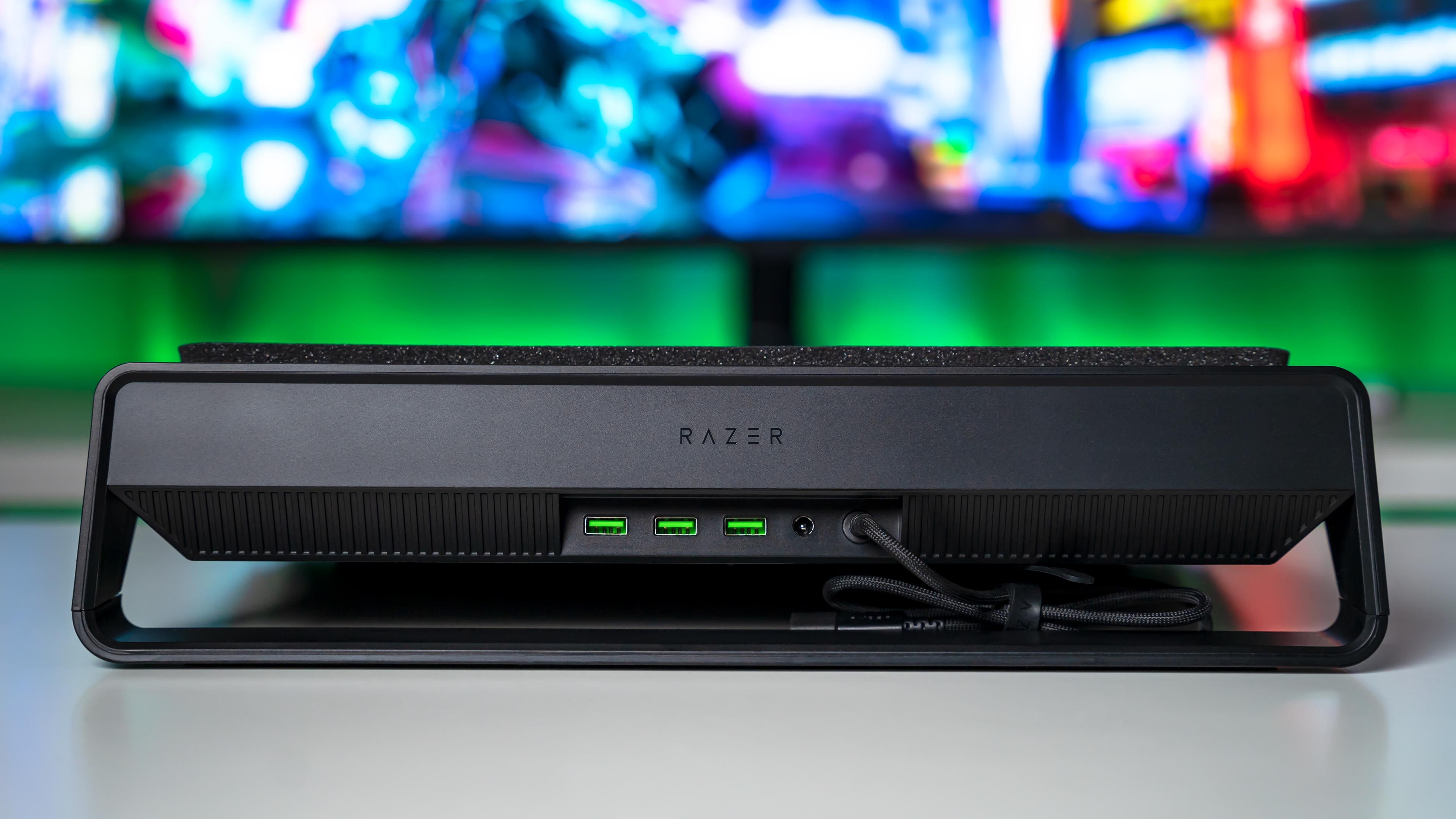 Razer Laptop Cooling Pad Cooler (3) Razer Laptop Cooling Pad Cooler (3)