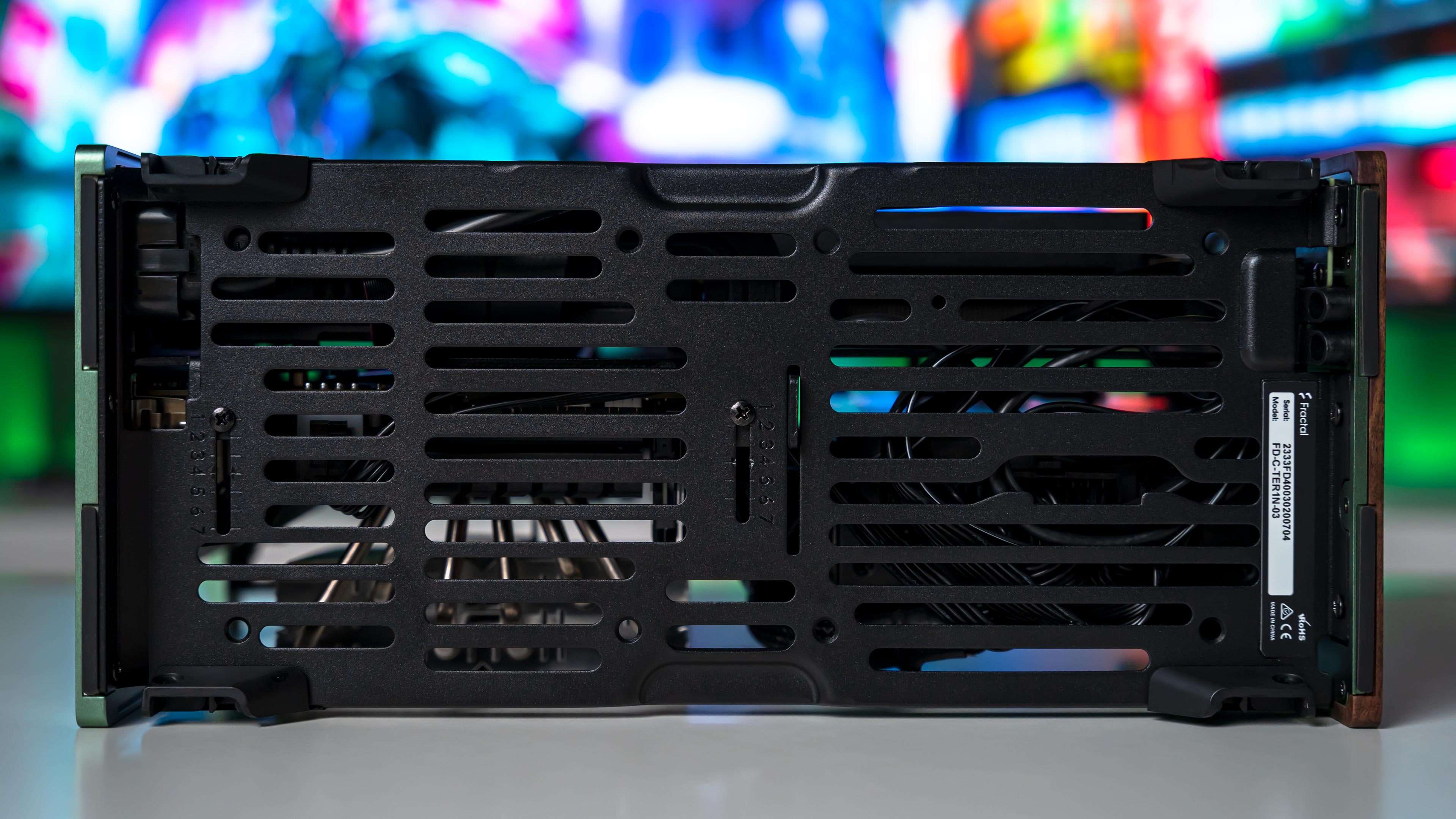 Fractal Design Terra Minecraft PC Build 2025 Instalation (8) Fractal Design Terra Minecraft PC Build 2025 Instalation (8)