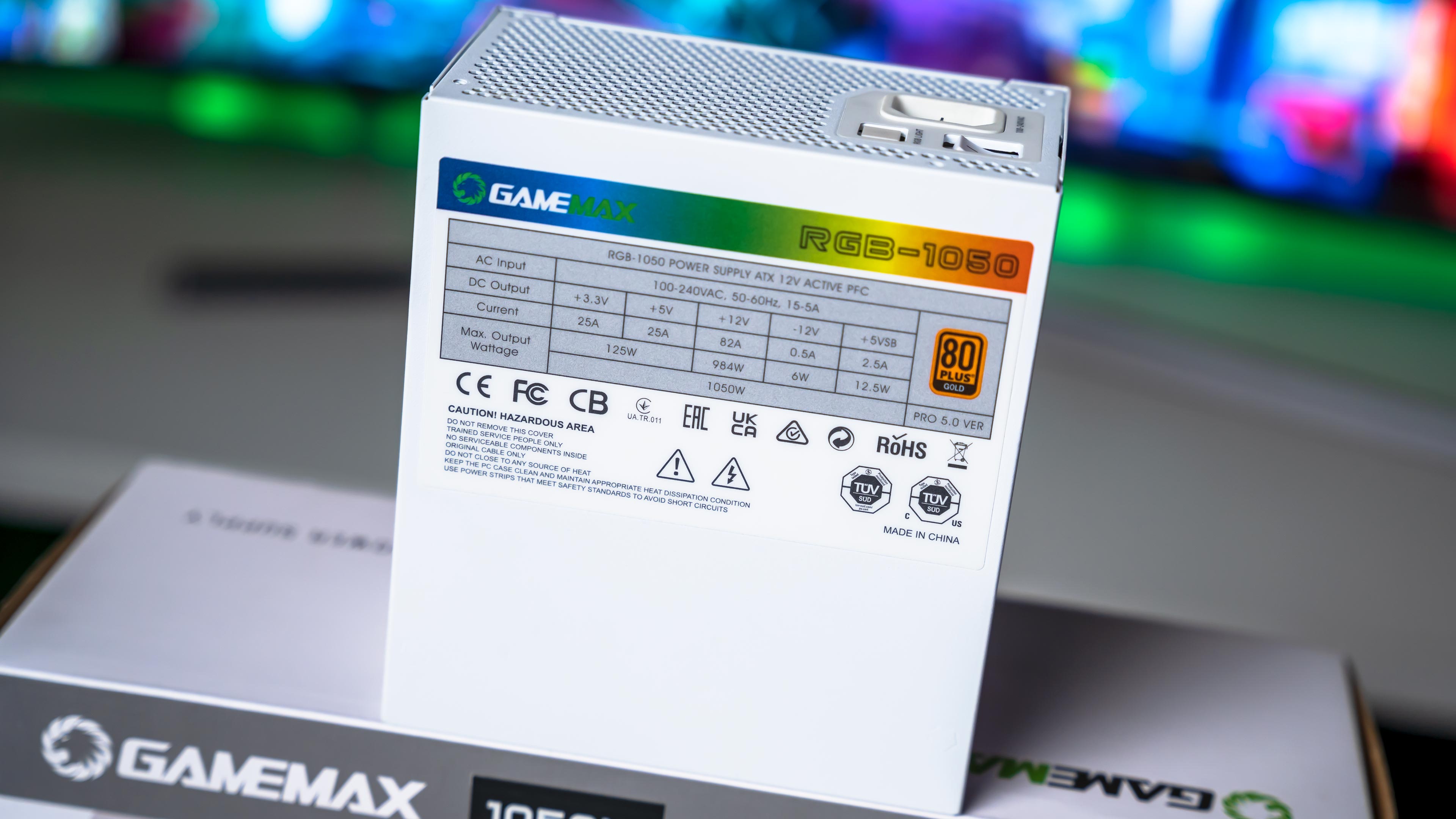 GameMax RGB Smart 1050 Pro GameMax RGB Smart 1050 Pro