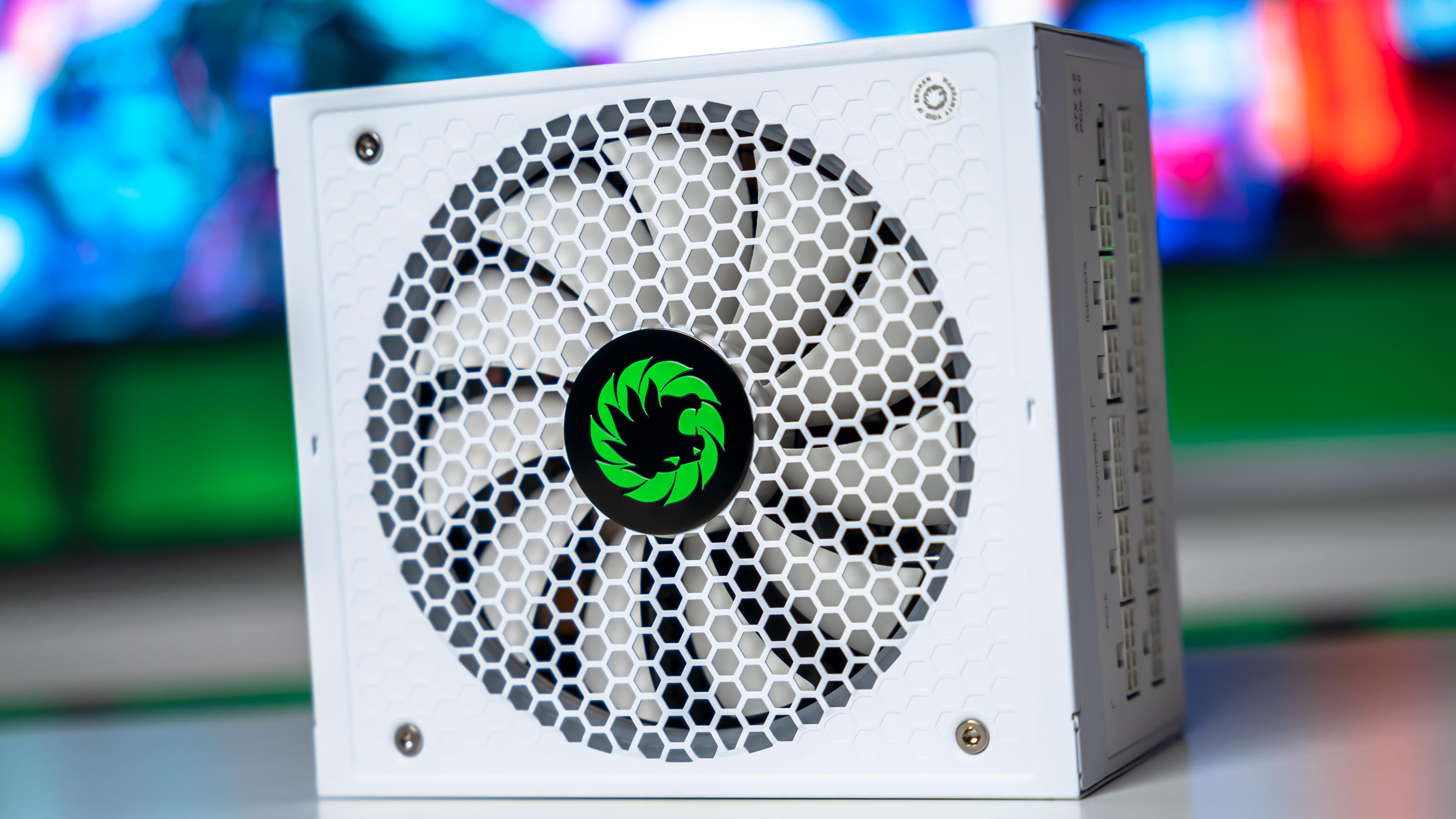 GameMax RGB Smart 1050 Pro PSU (13) GameMax RGB Smart 1050 Pro PSU (13)