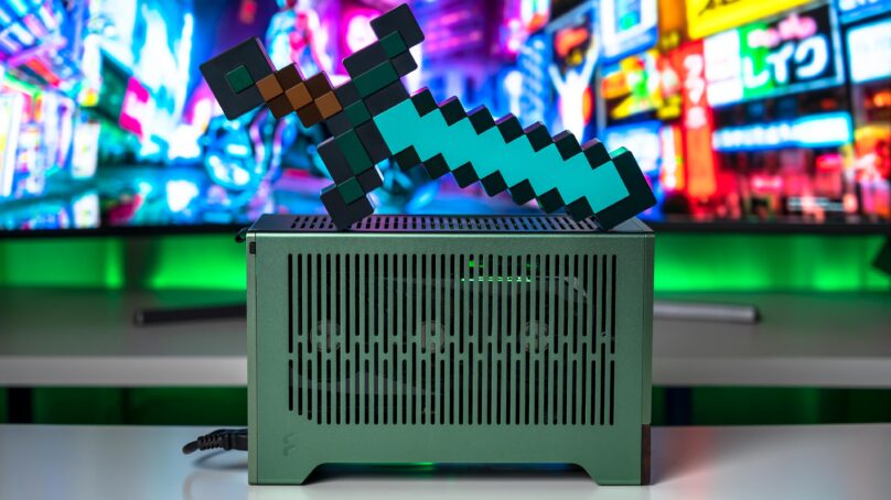 تجميعة كمبيوتر Fractal Design Terra Minecraft PC Build 2025