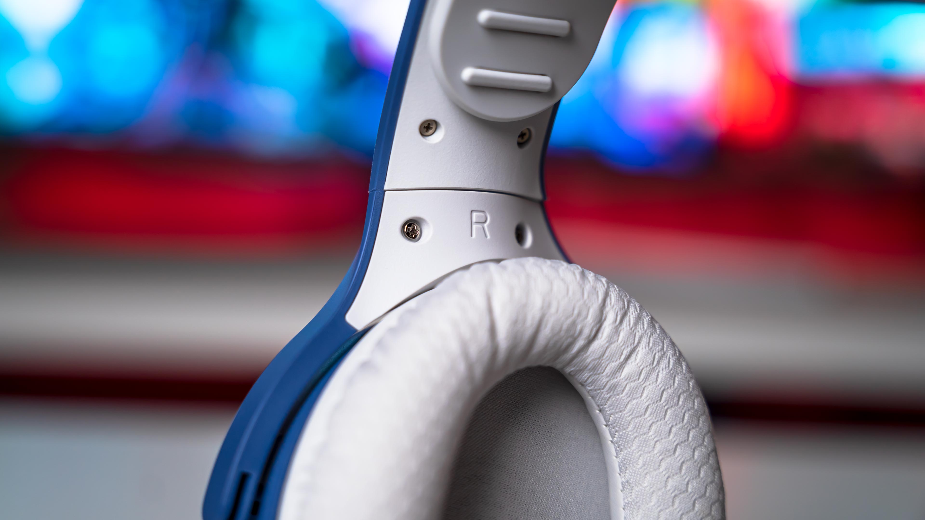 HyperX Cloud JET Dual Wireless Headset (9) HyperX Cloud JET Dual Wireless Headset (9)