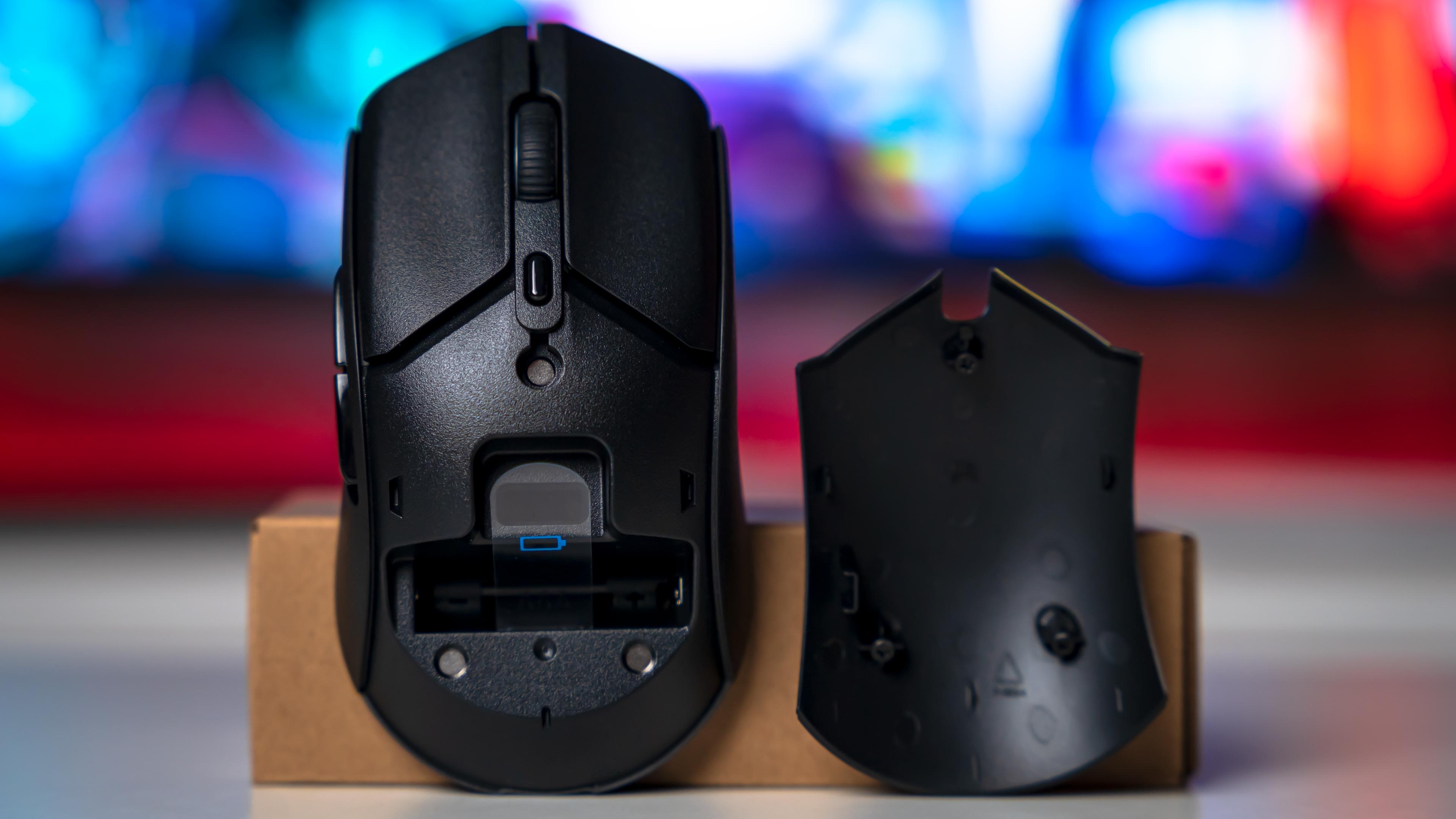 HyperX Pulsefire Haste 2 Core Wireless Mouse (13) HyperX Pulsefire Haste 2 Core Wireless Mouse (13)