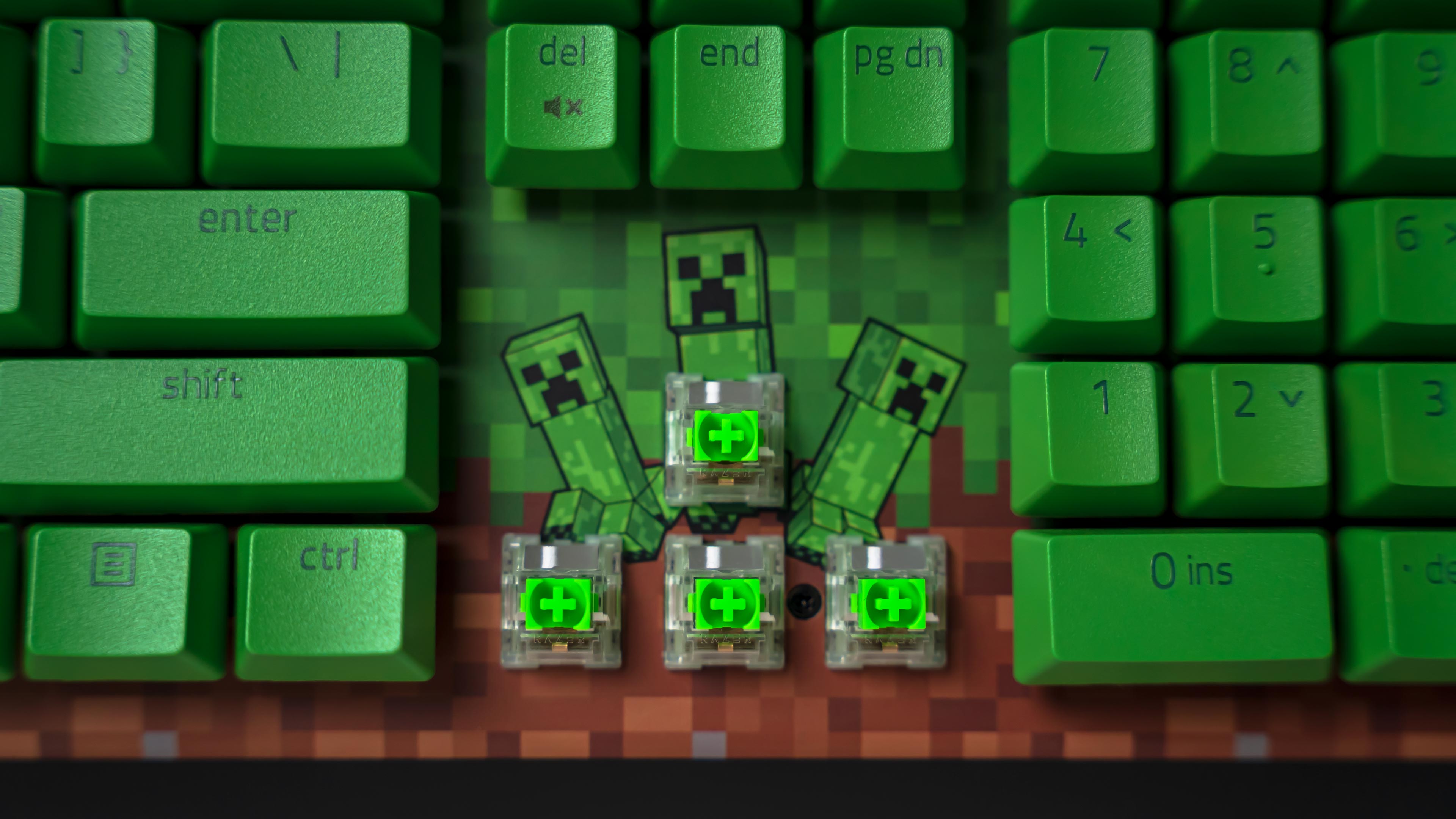 Razer Blackwidow V4 X Minecraft Edition Keyboard (2) Razer Blackwidow V4 X Minecraft Edition Keyboard (2)