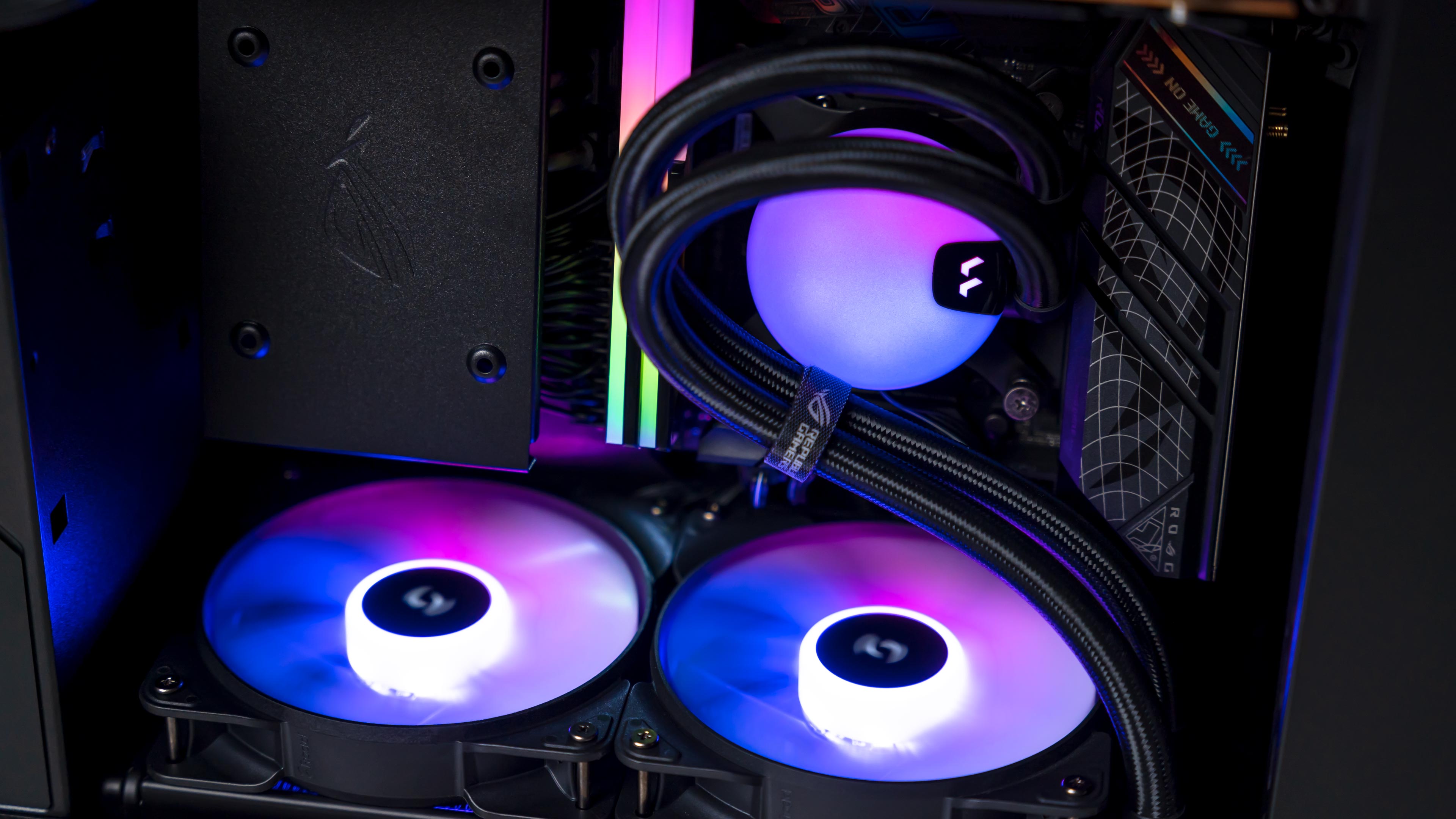 Z11 Fortnite PC Build 2025 Lights On (17)