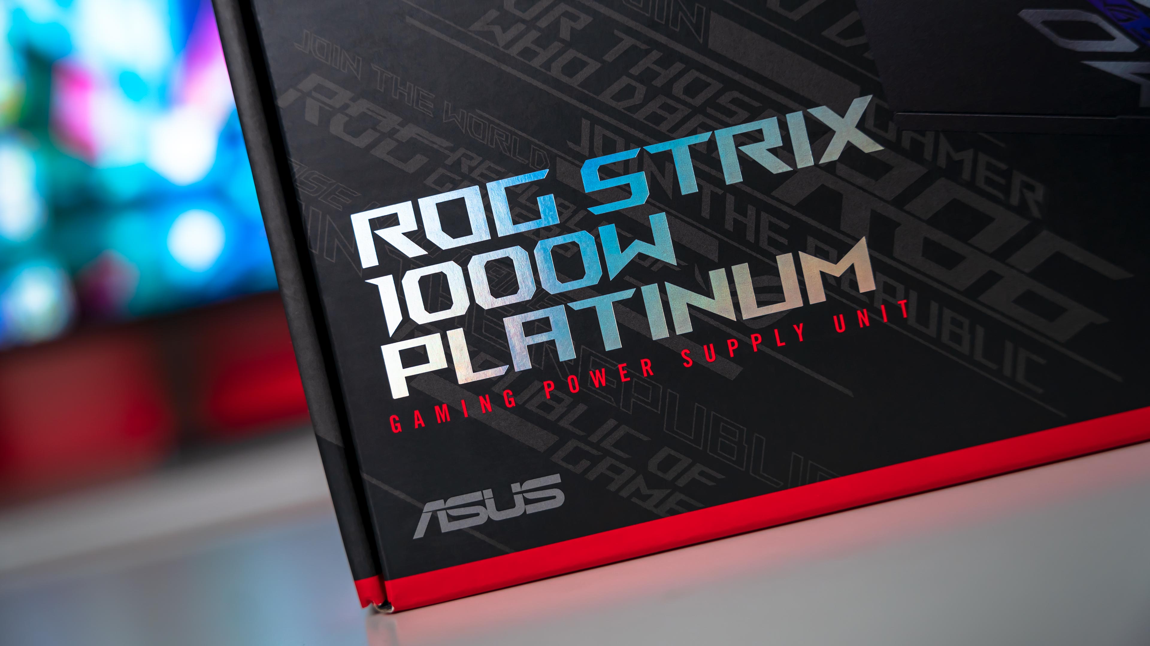 ASUS ROG Strix 1000W Platinum Box (2)