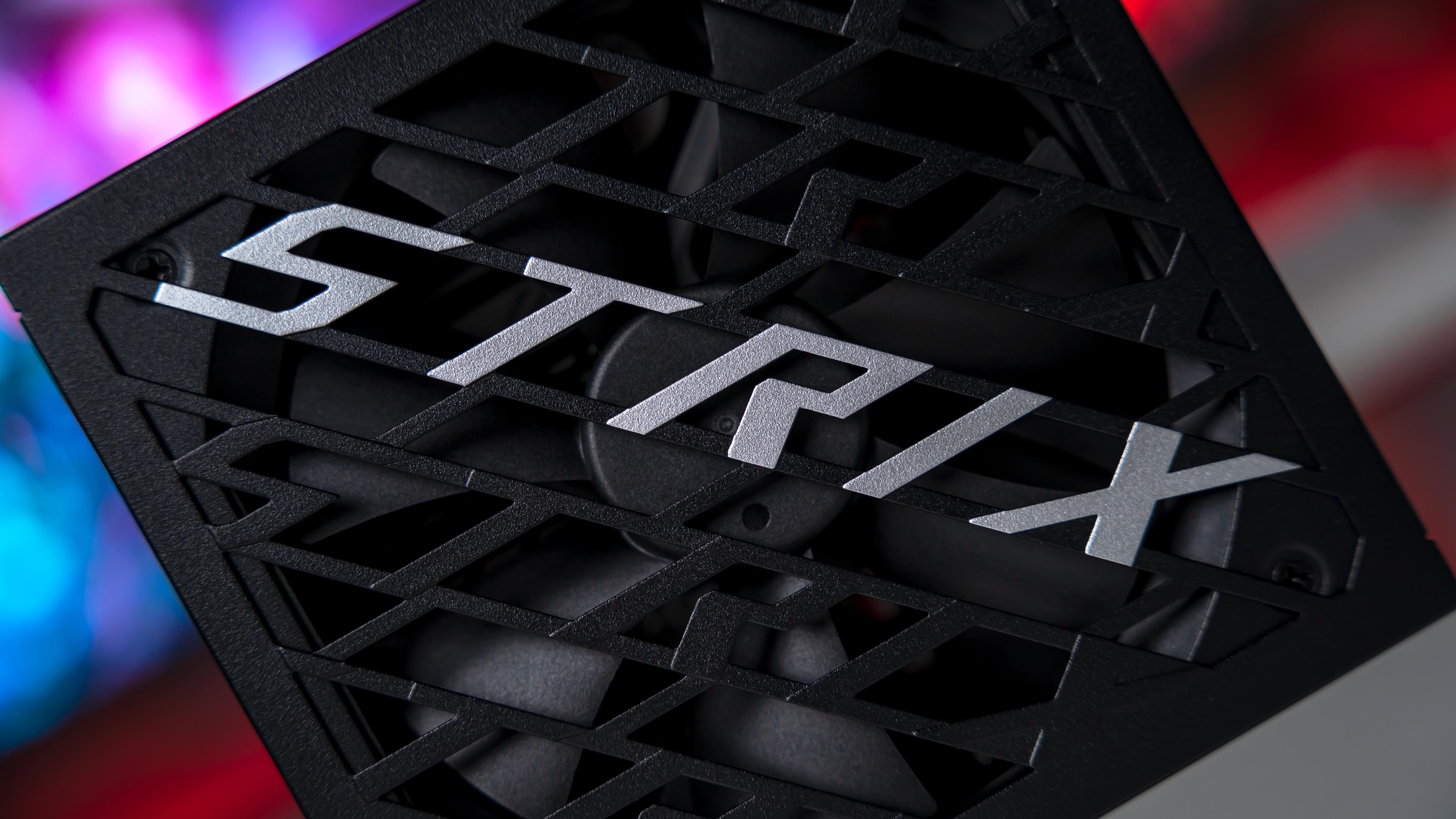 ASUS ROG Strix 1000W Platinum PSU (4)