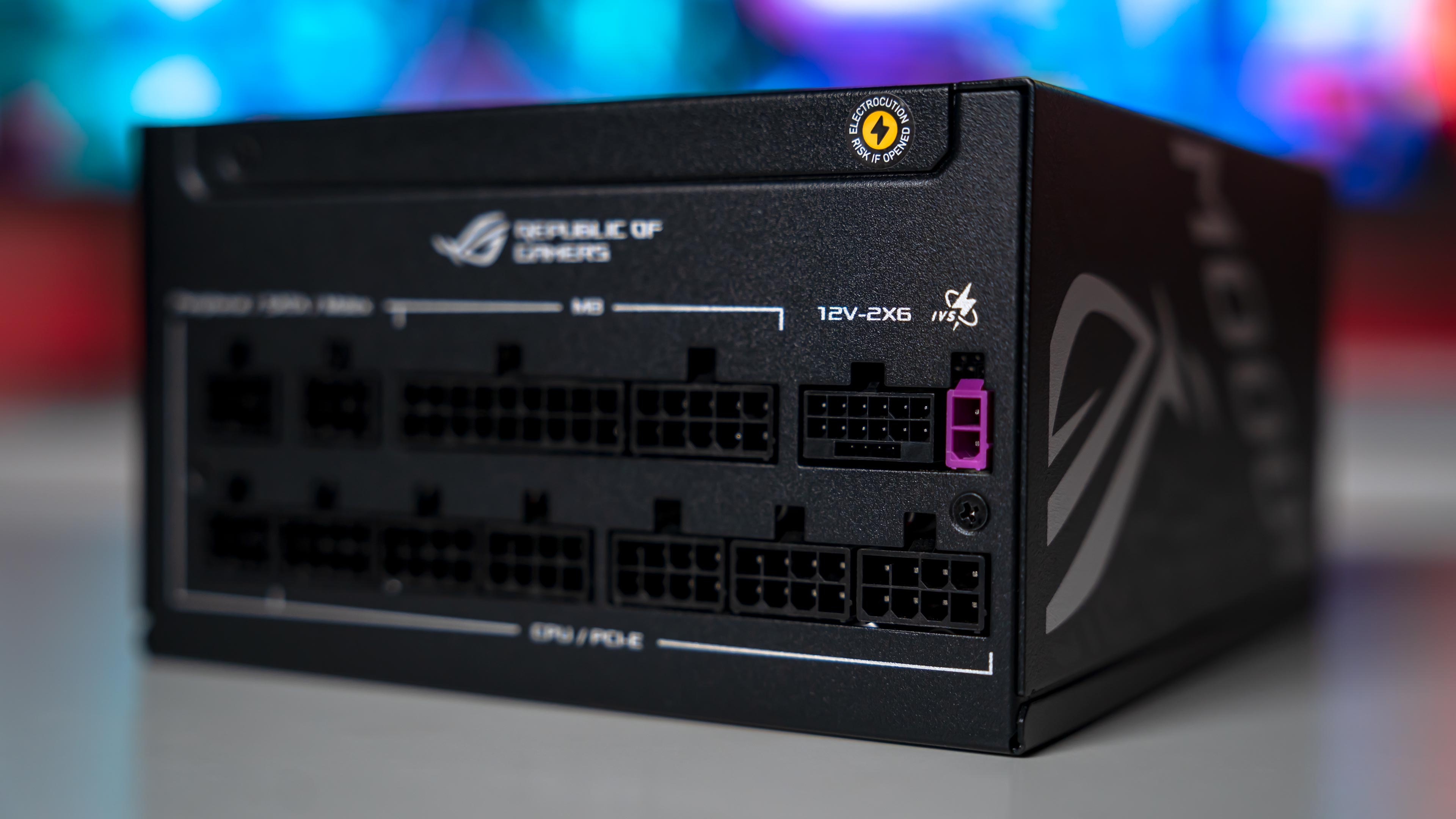 ASUS ROG Strix 1000W Platinum PSU (7)