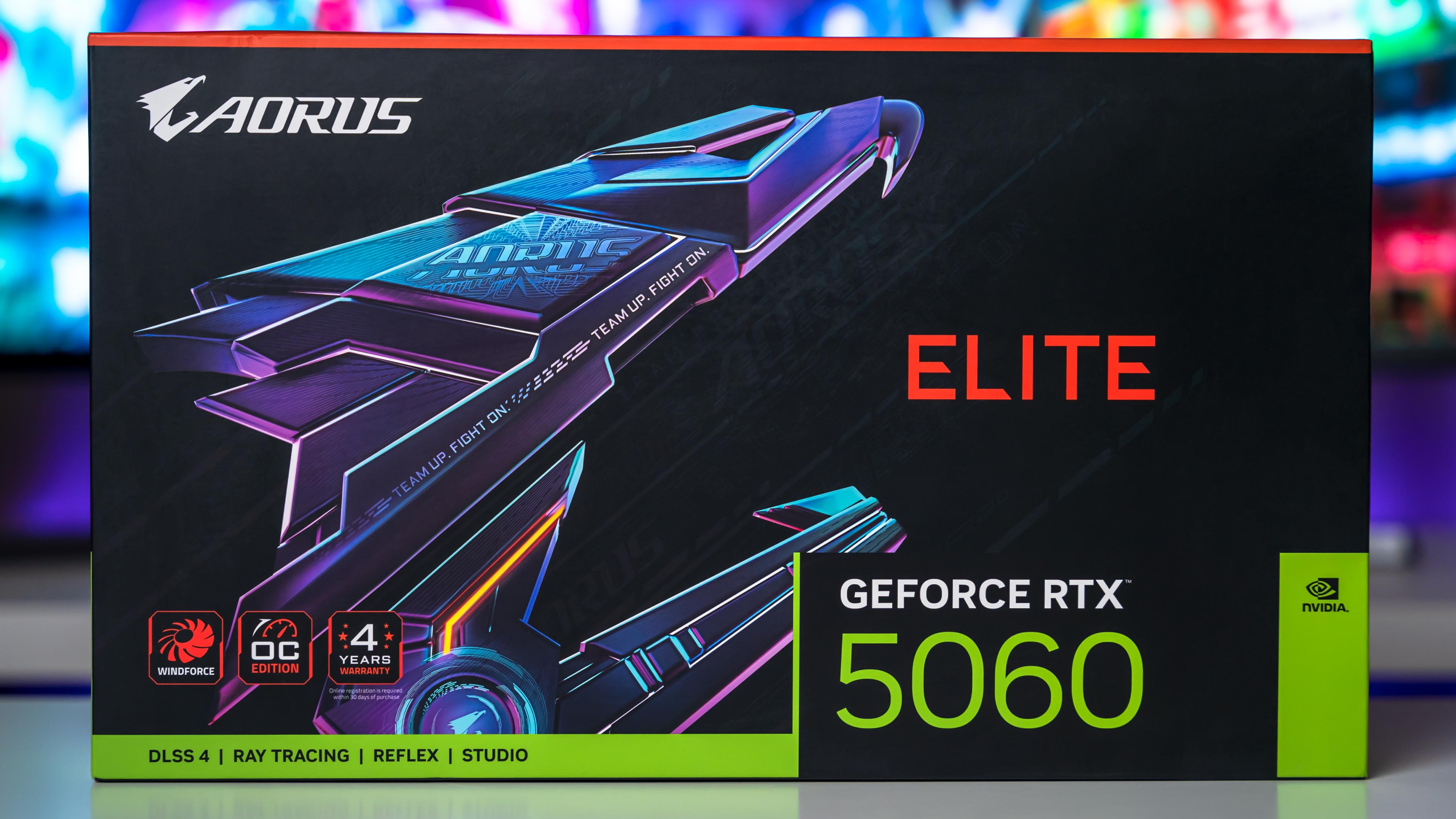 Aorus RTX 5060 Elite Box (1)
