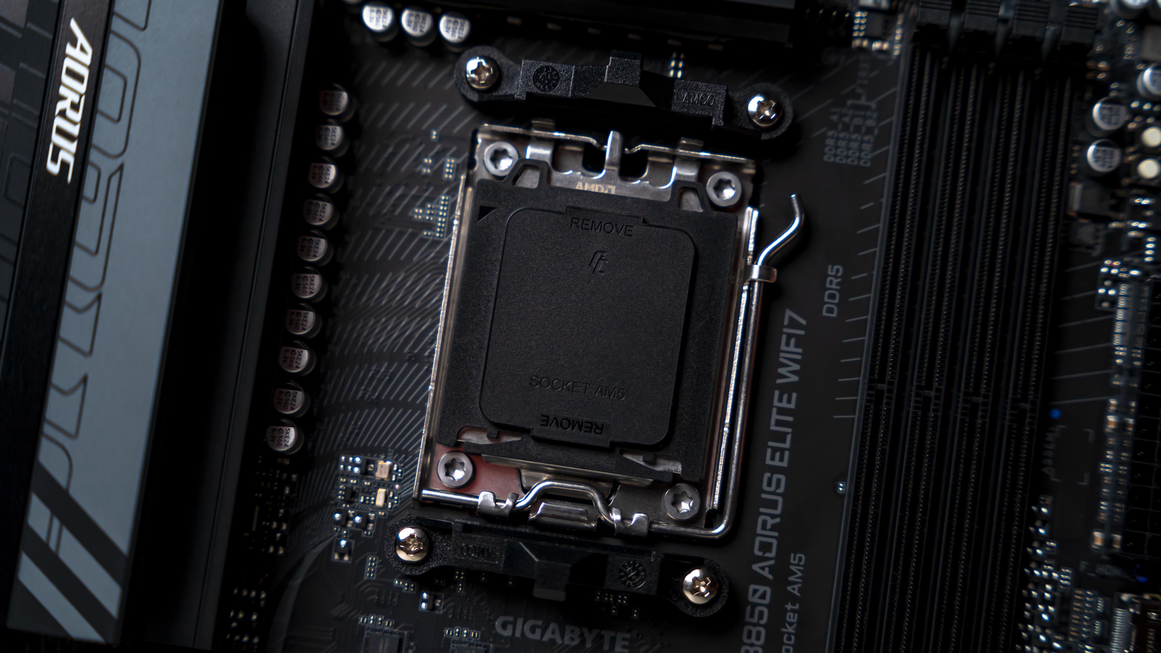 Aorus B850 Elite WiFi7 Motherboard (10) Aorus B850 Elite WiFi7 Motherboard (10)