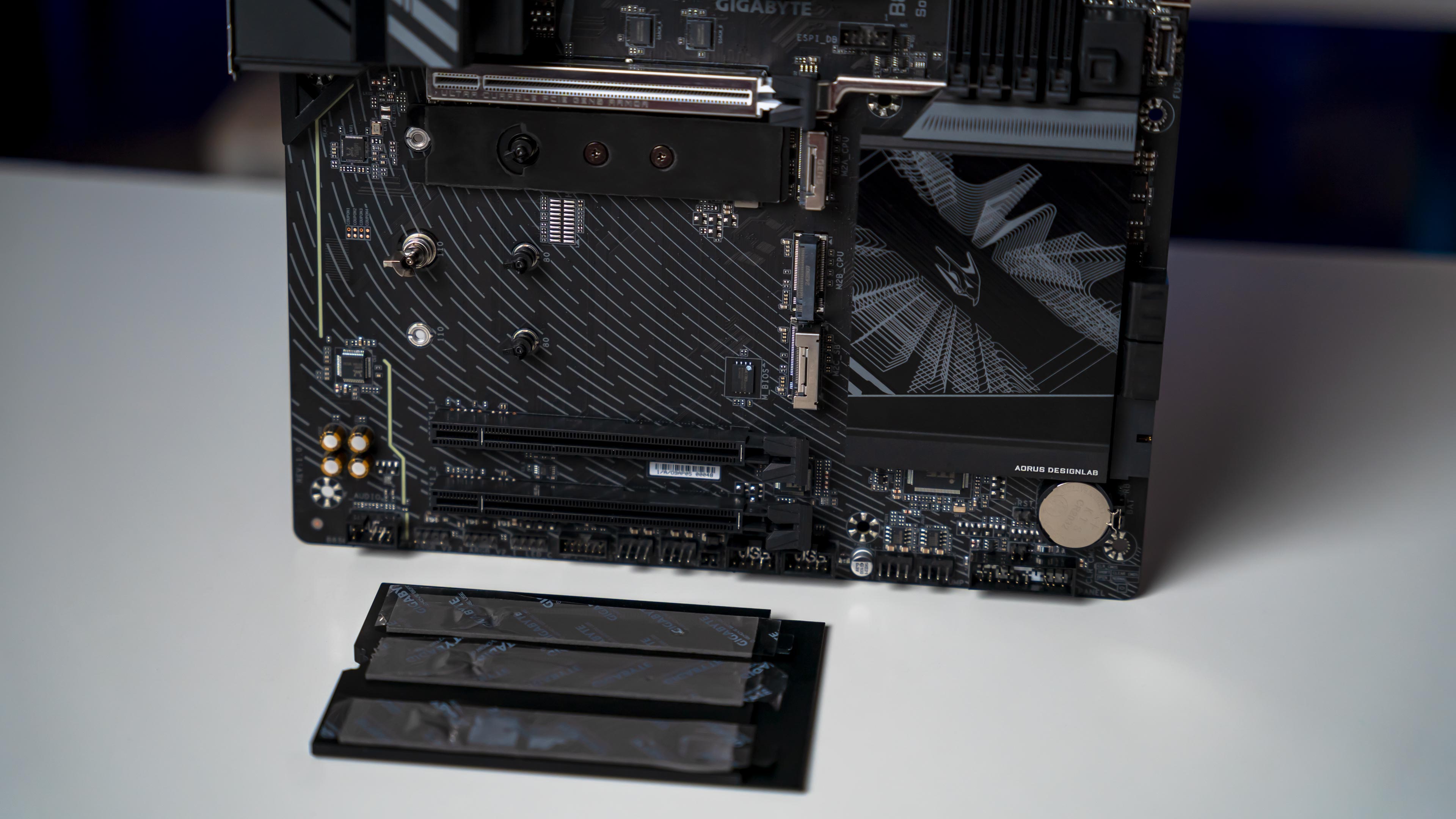 Aorus B850 Elite WiFi7 Motherboard (13) Aorus B850 Elite WiFi7 Motherboard (13)