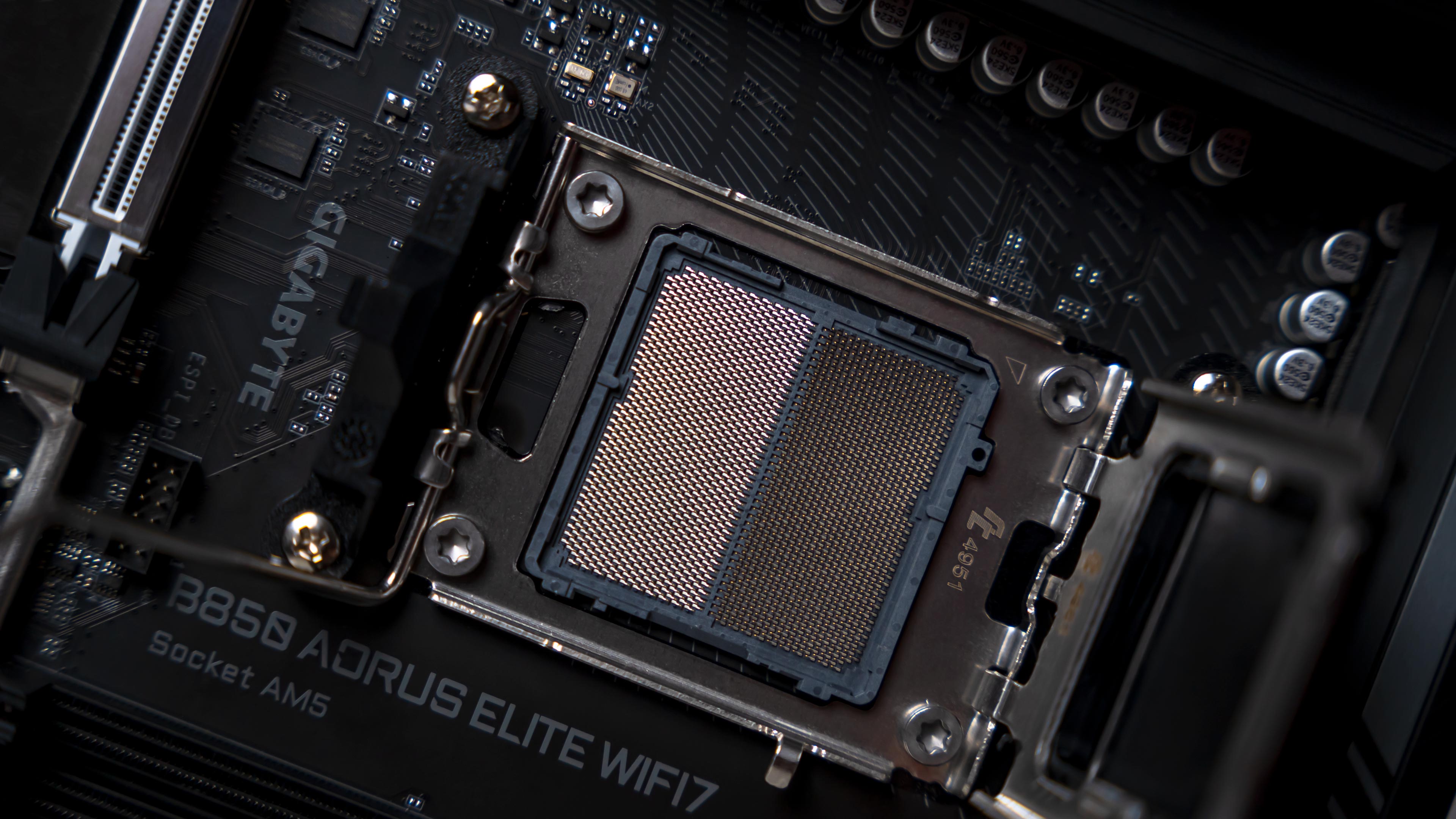 Aorus B850 Elite WiFi7 Motherboard (24) Aorus B850 Elite WiFi7 Motherboard (24)