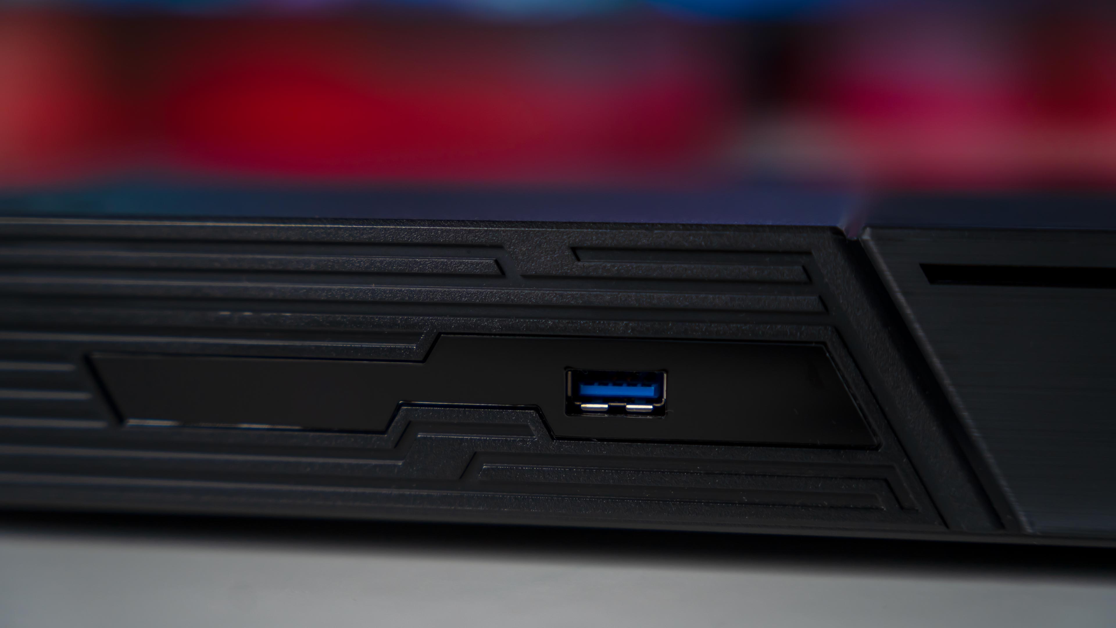 Asustor FS6712X Flashstor 12 Pro NAS (14)