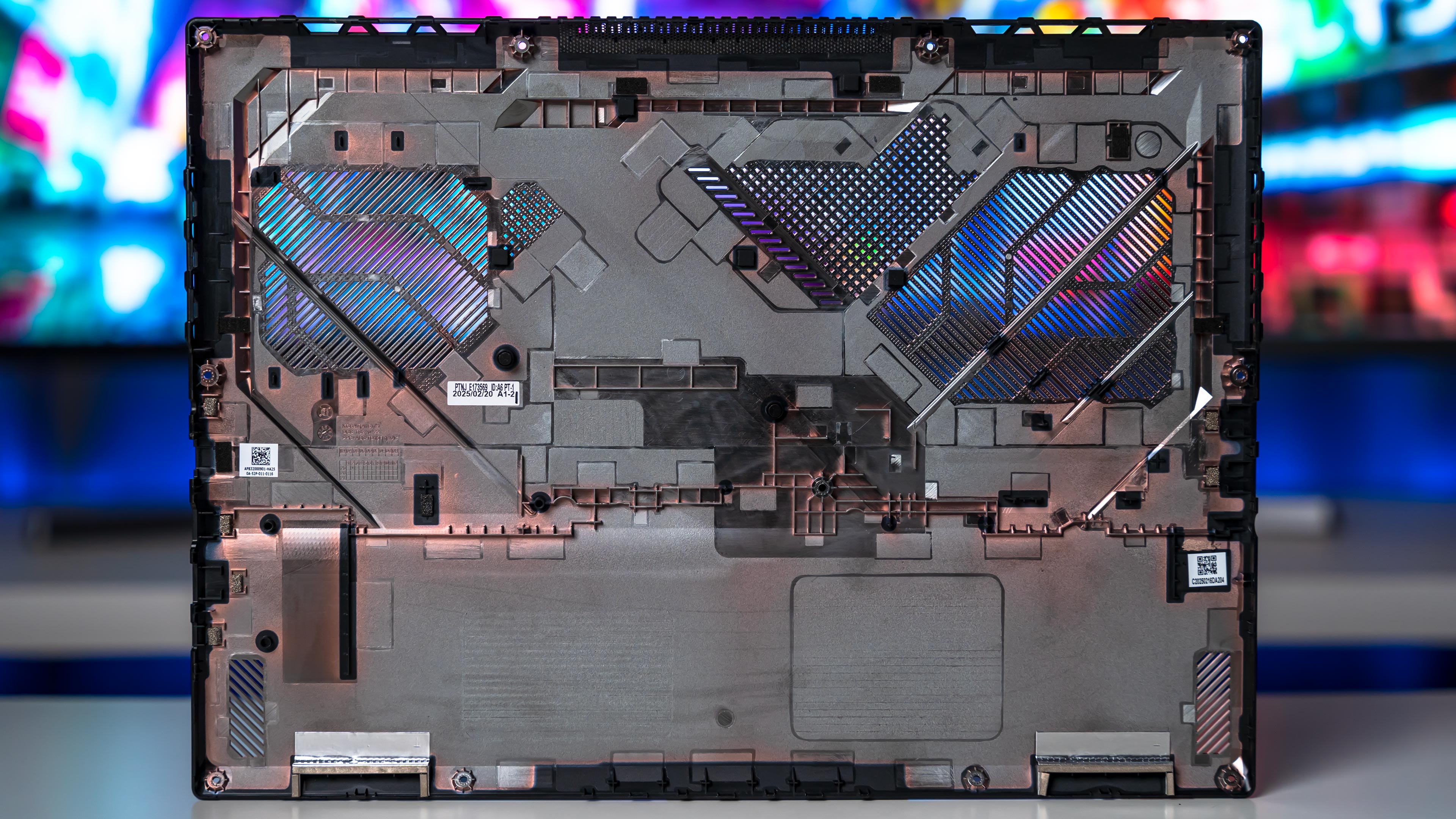 Gigabyte Gaming A16 Inside (17)