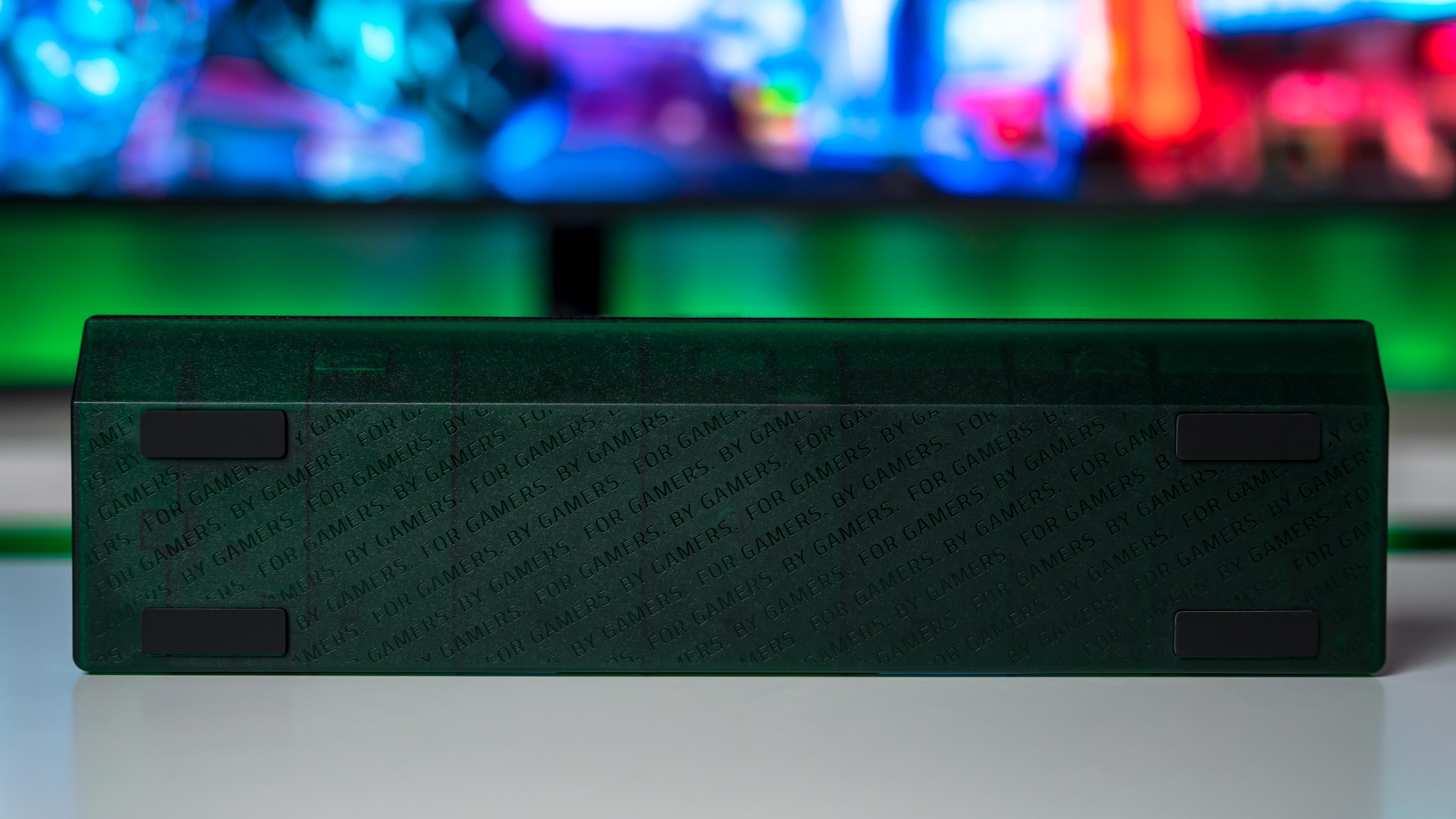 Razer Blackwidow V4 75% Phantom Green Edition Arm Rest (4)