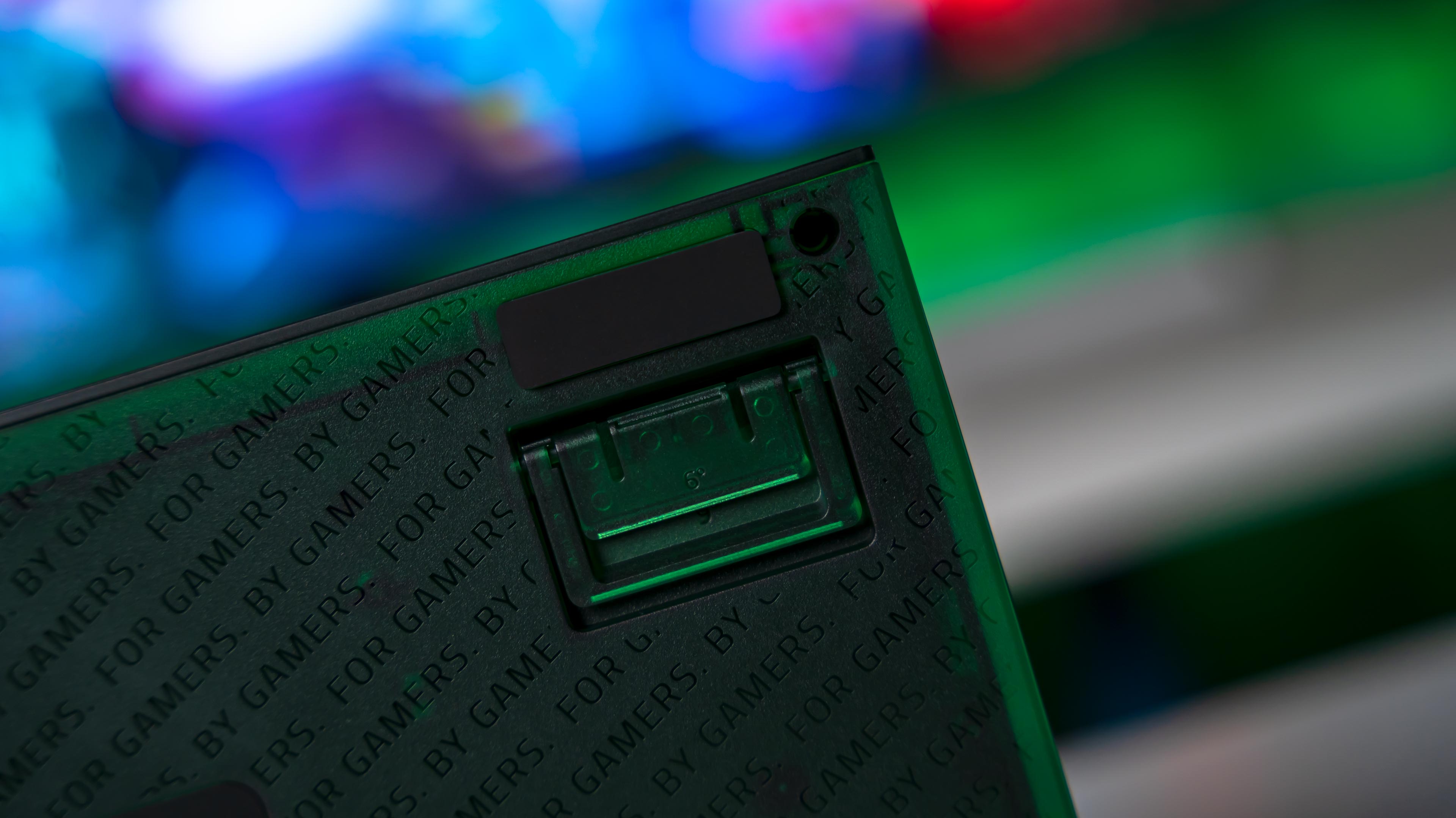 Razer Blackwidow V4 75% Phantom Green Edition Keyboard (11)