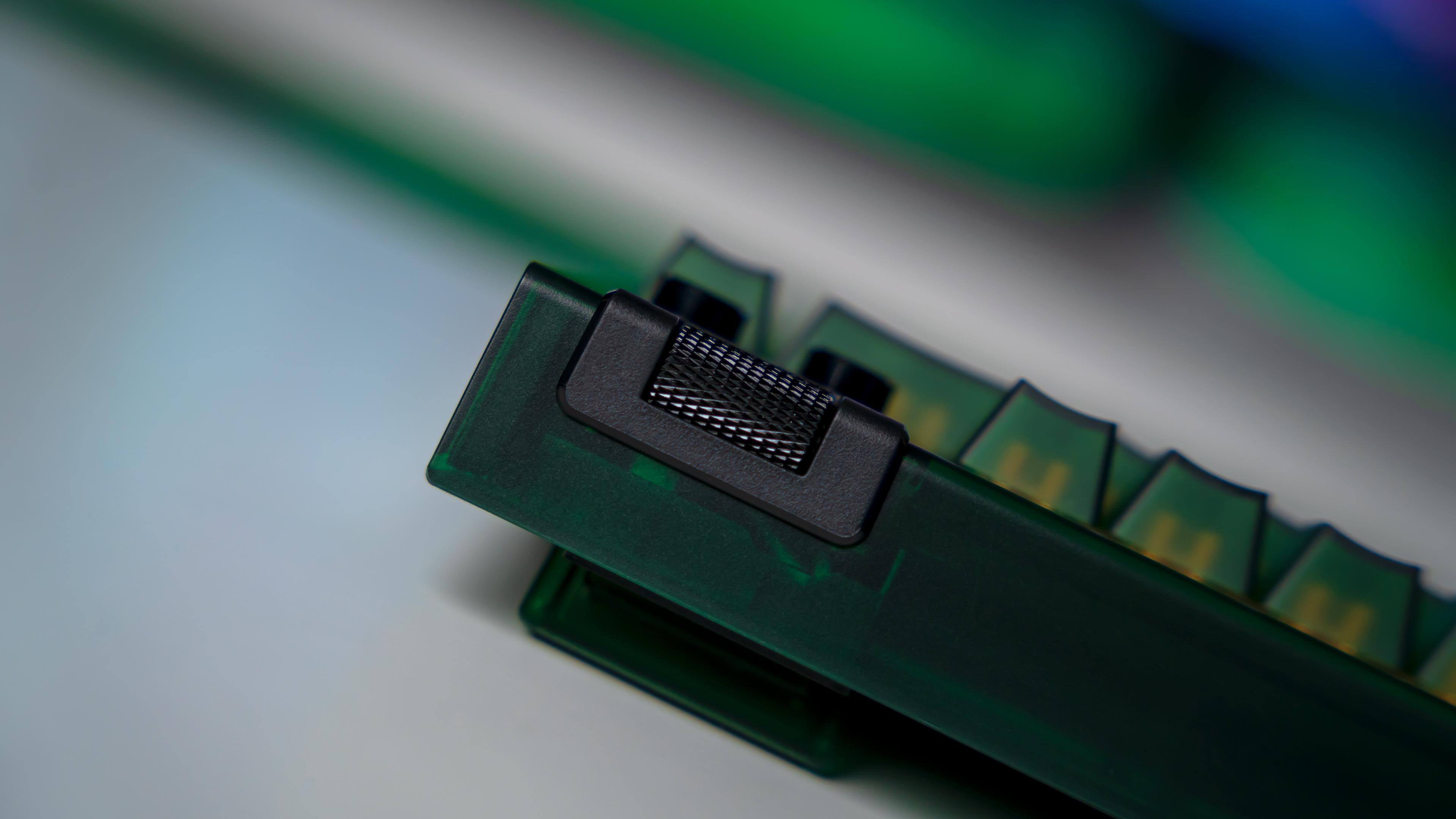 Razer Blackwidow V4 75% Phantom Green Edition Keyboard (17)