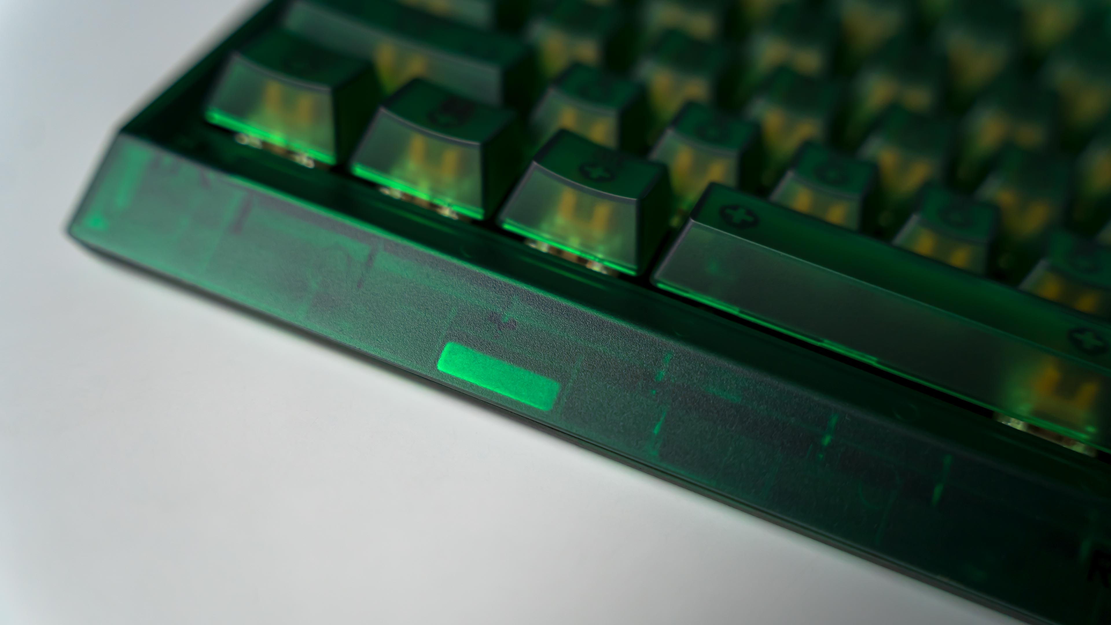 Razer Blackwidow V4 75% Phantom Green Edition Keyboard (23)