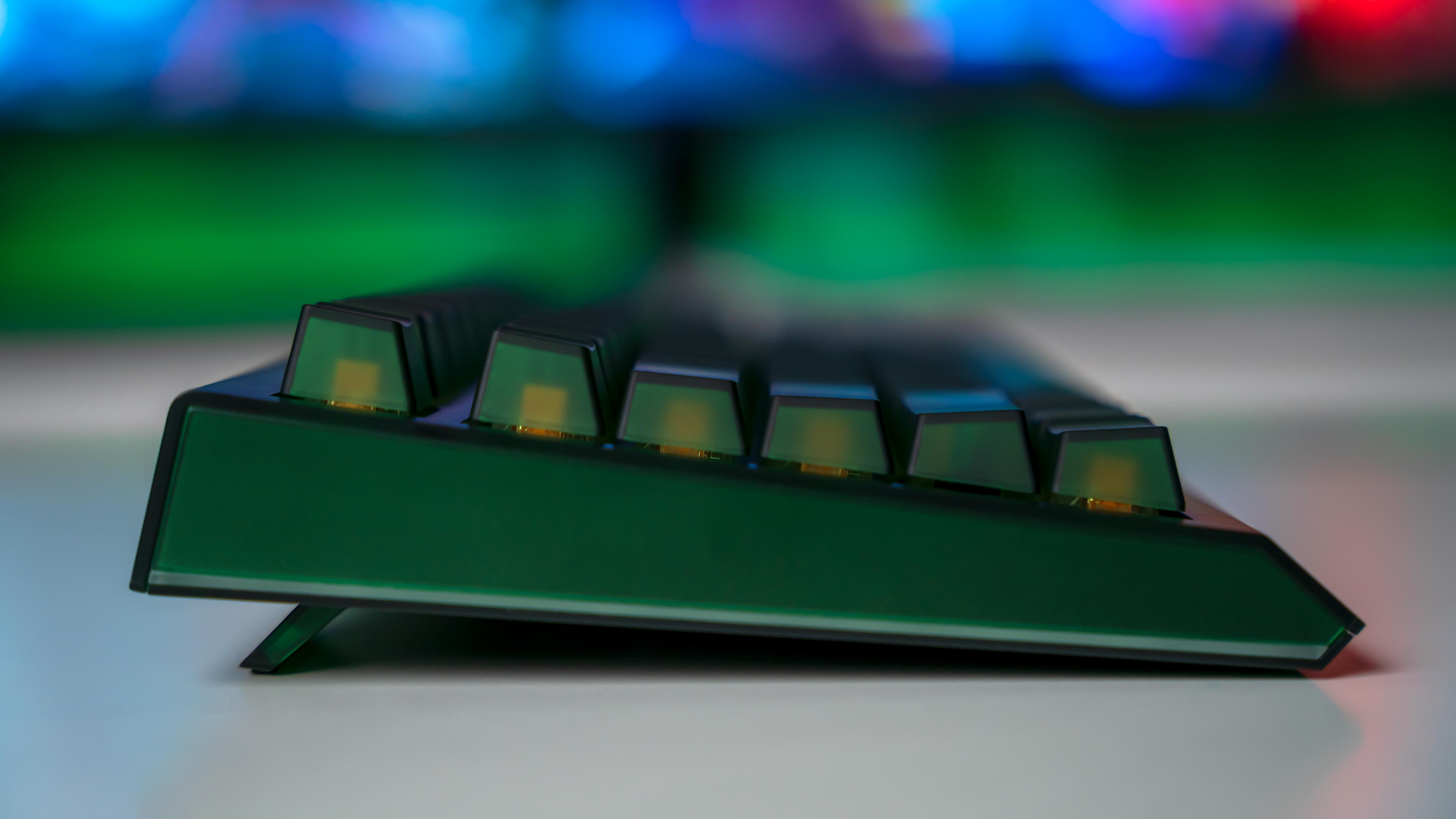 Razer Blackwidow V4 75% Phantom Green Edition Keyboard (24)