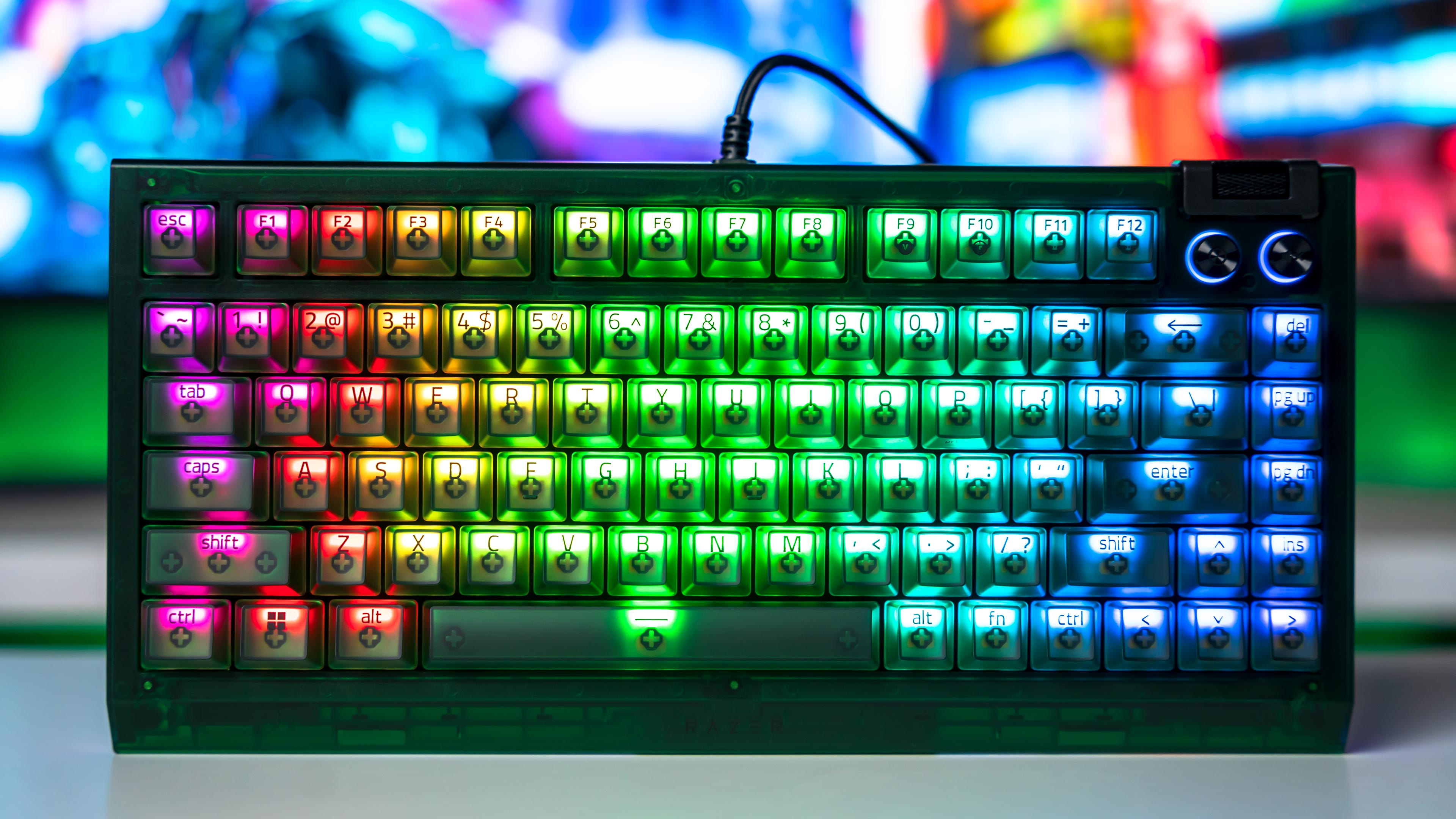 Razer Blackwidow V4 75% Phantom Green Edition RGB Lights On (4)