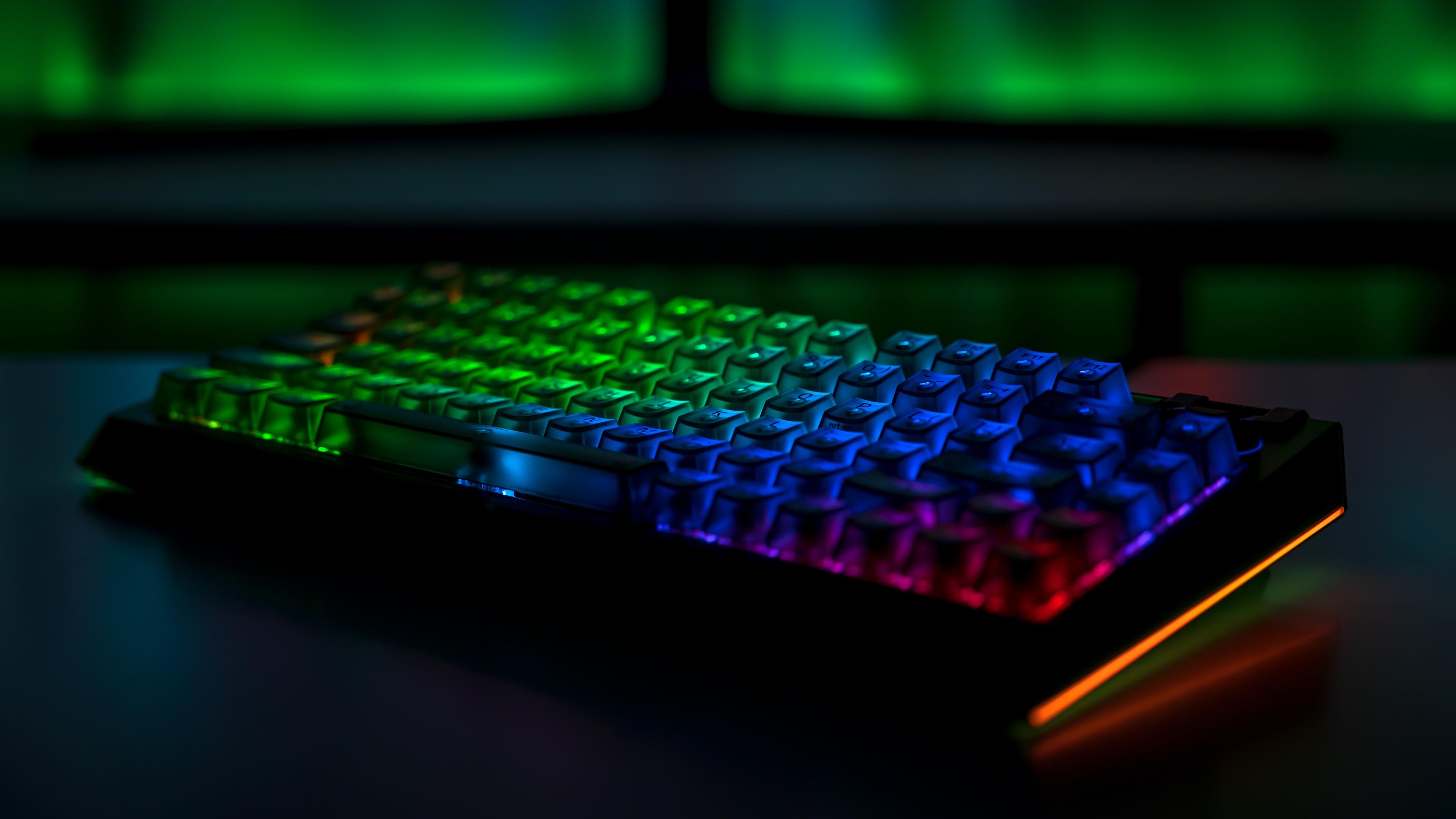 Razer Blackwidow V4 75% Phantom Green Edition RGB Lights off (2)