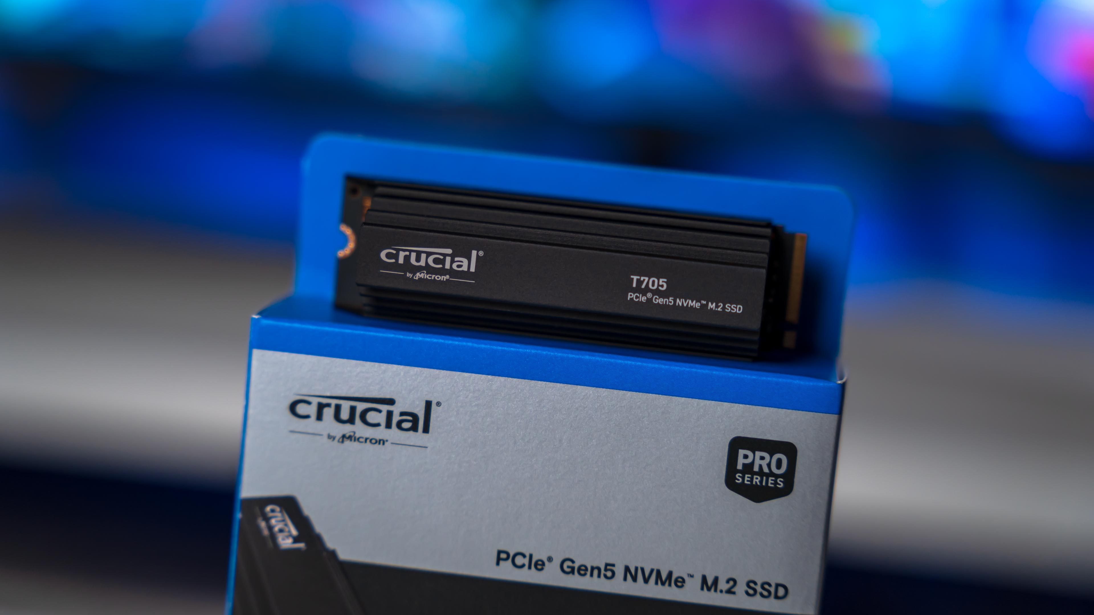 Crucial T705 4TB Heatsink