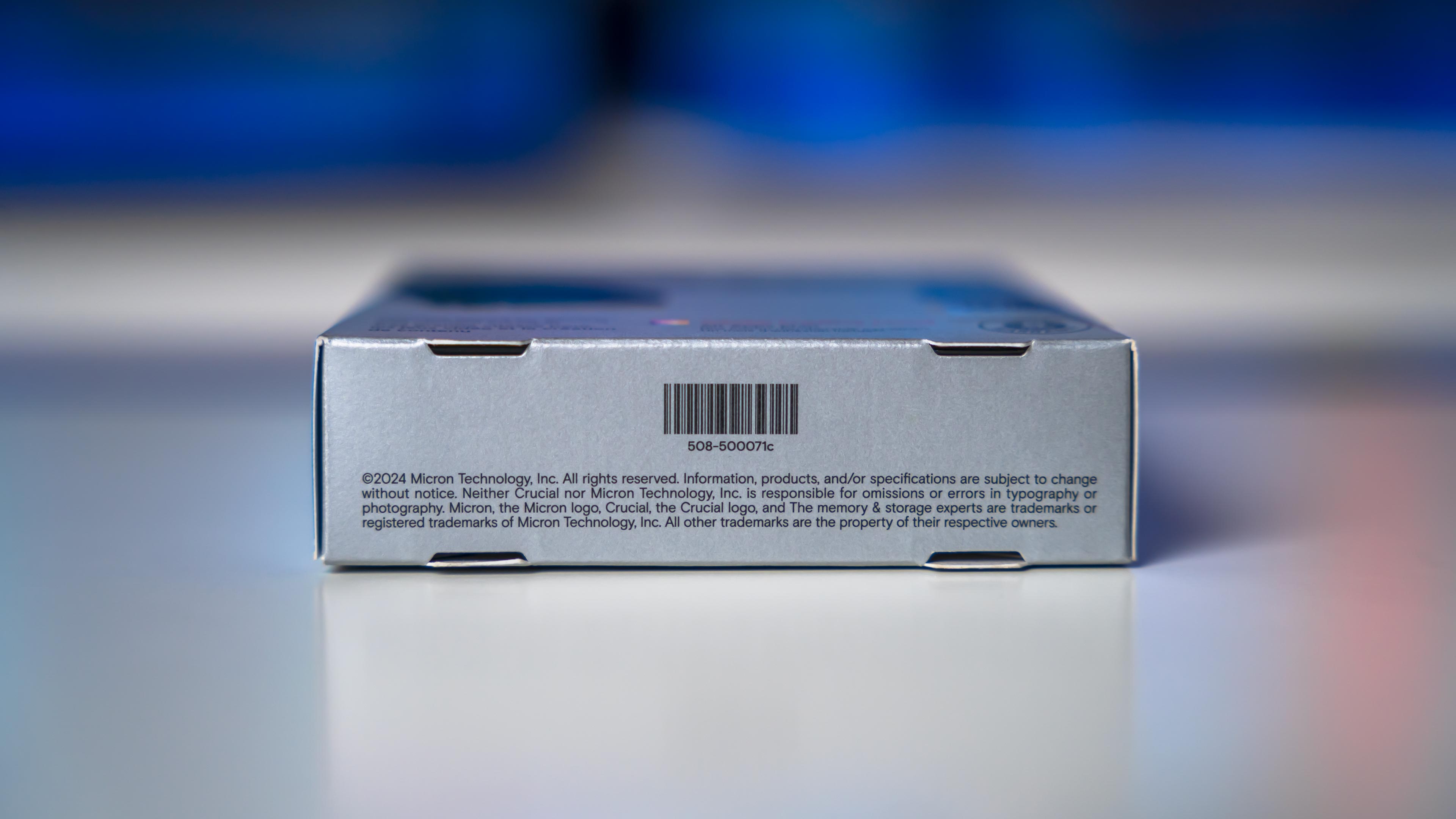 Crucial T705 4TB Heatsink Box (6)