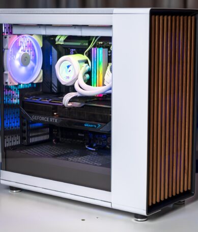 تجميعة كمبيوتر للالعاب Fractal Design North XL PC Build 2025