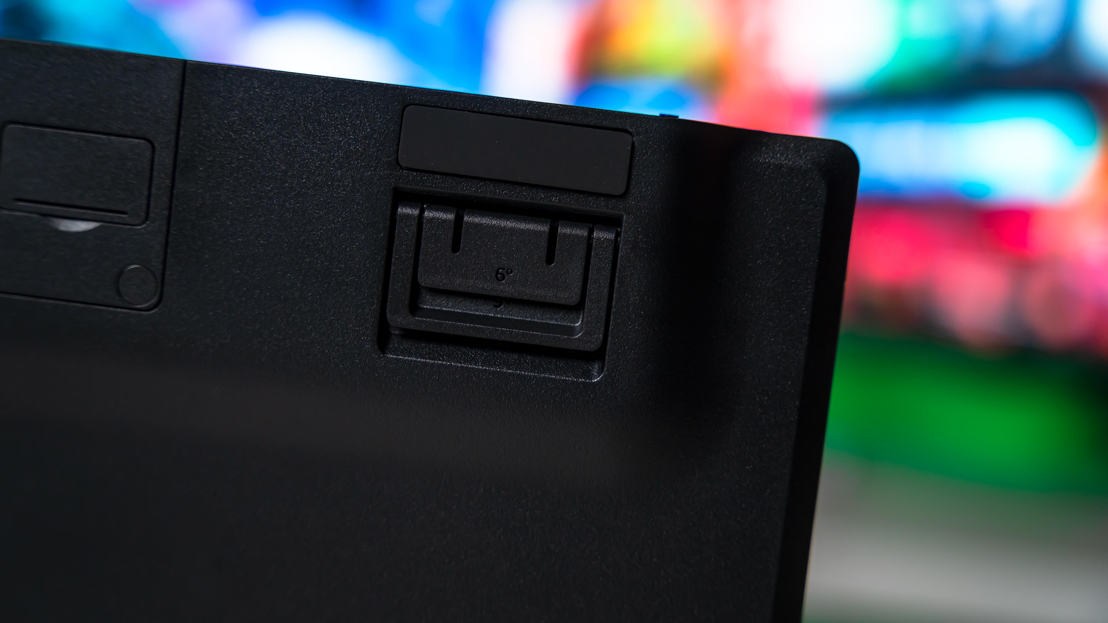 Razer BlackWidow V4 Low Profile HyperSpeed Keyboard (14)