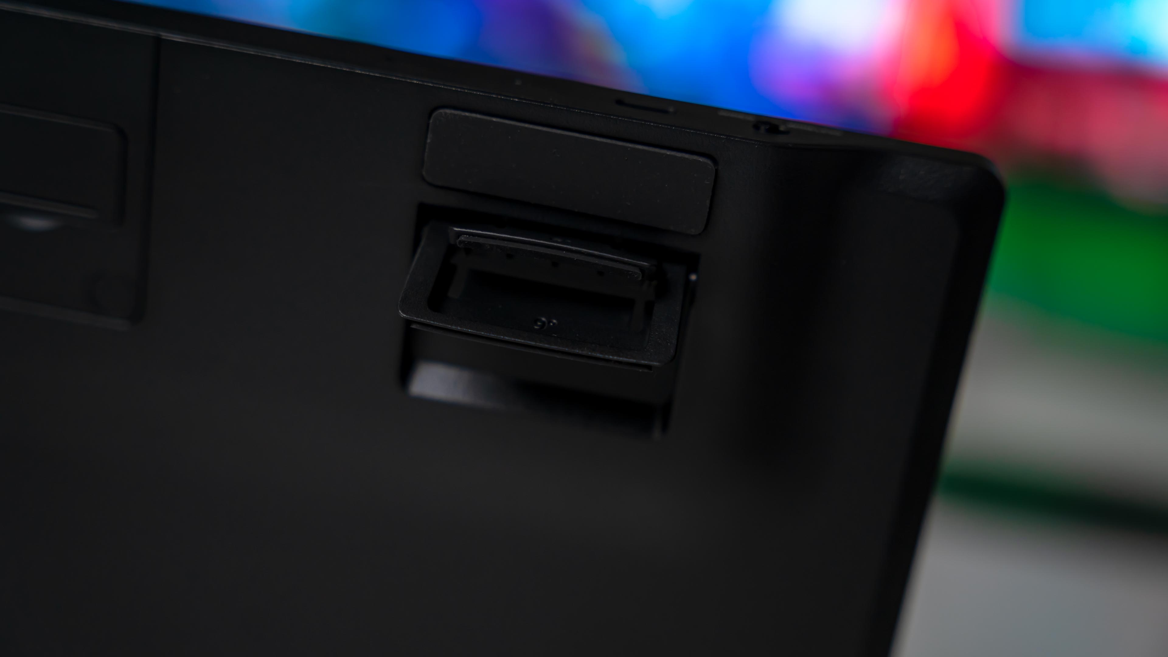 Razer BlackWidow V4 Low Profile HyperSpeed Keyboard (17)