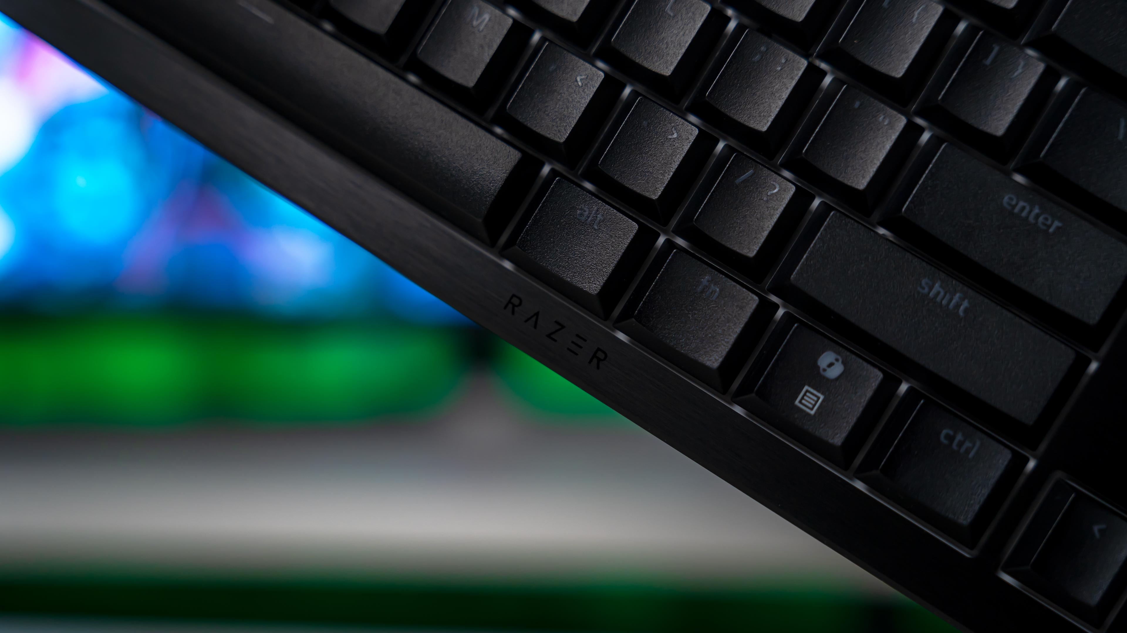 Razer BlackWidow V4 Low Profile HyperSpeed Keyboard (22)