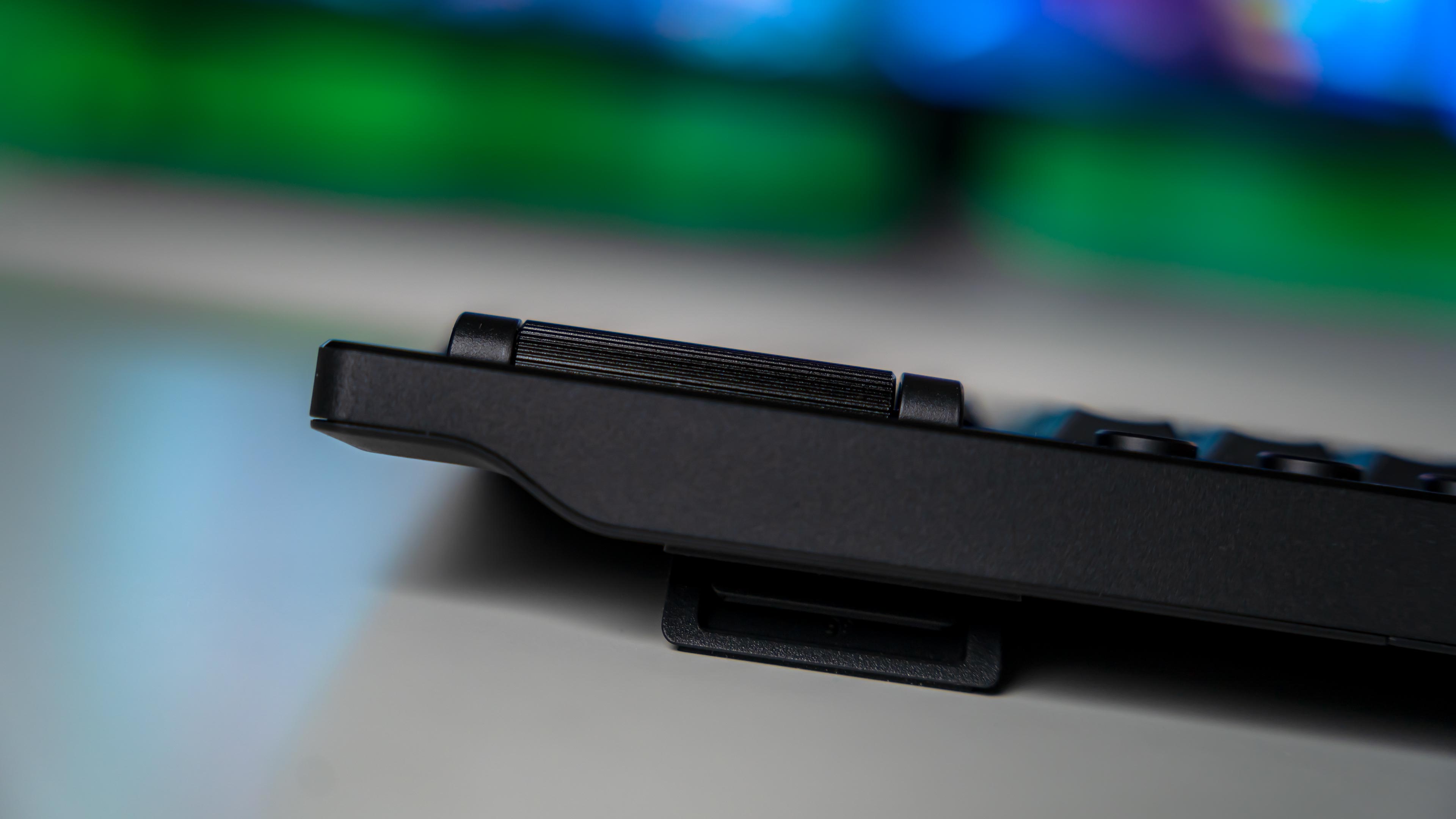 Razer BlackWidow V4 Low Profile HyperSpeed Keyboard (26)