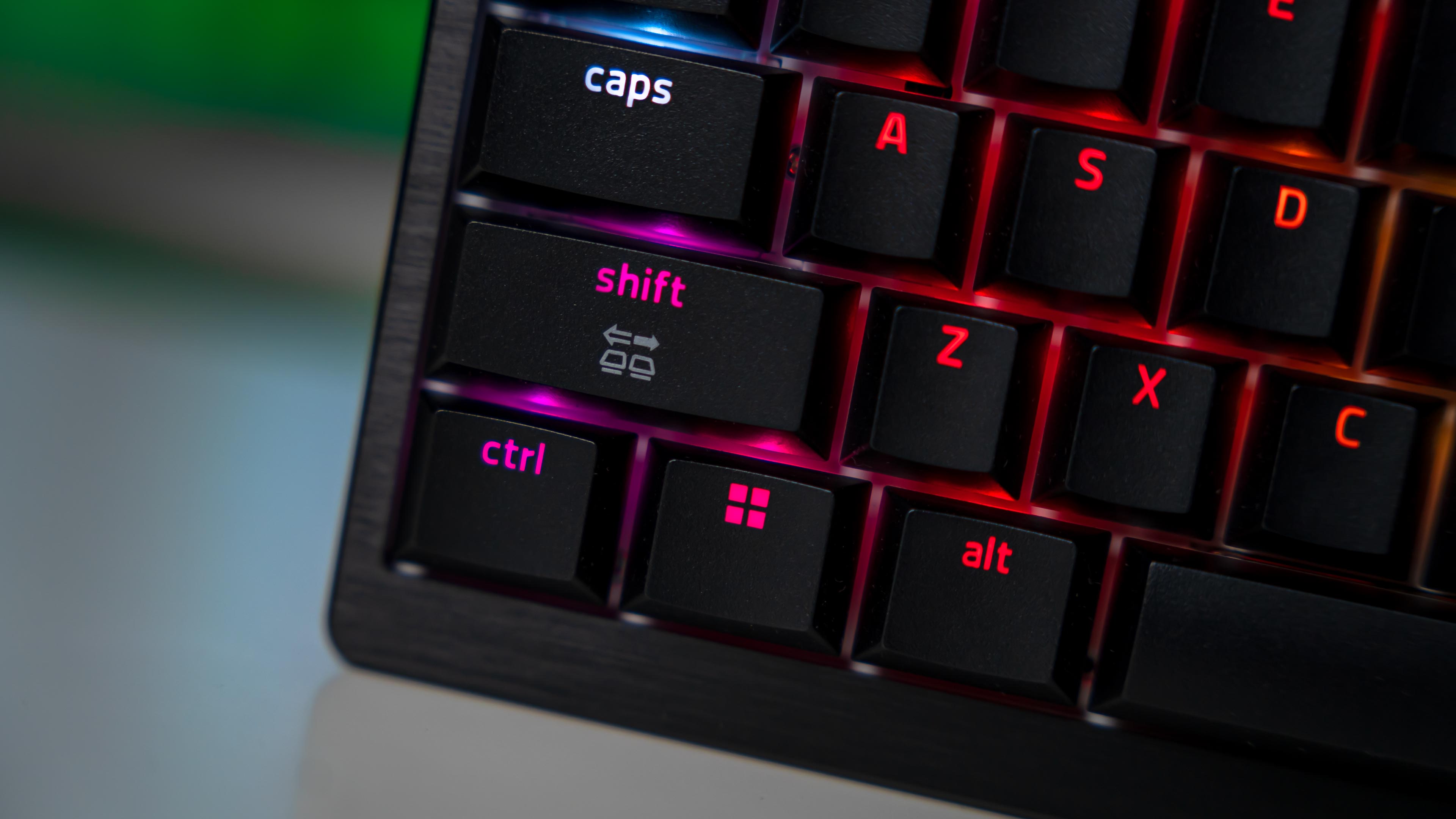 Razer BlackWidow V4 Low Profile HyperSpeed RGB (11)