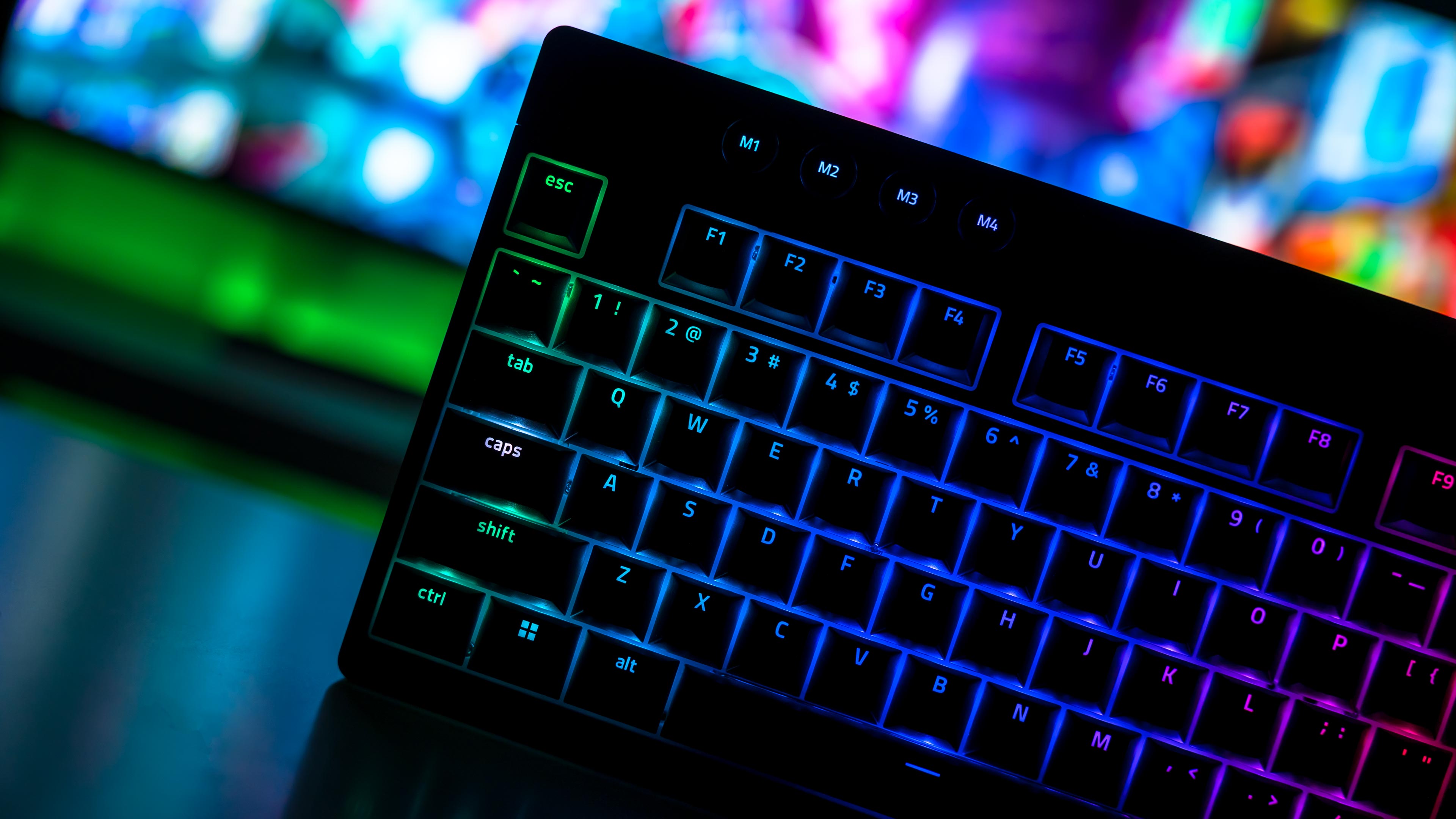 Razer BlackWidow V4 Low Profile HyperSpeed RGB (15)