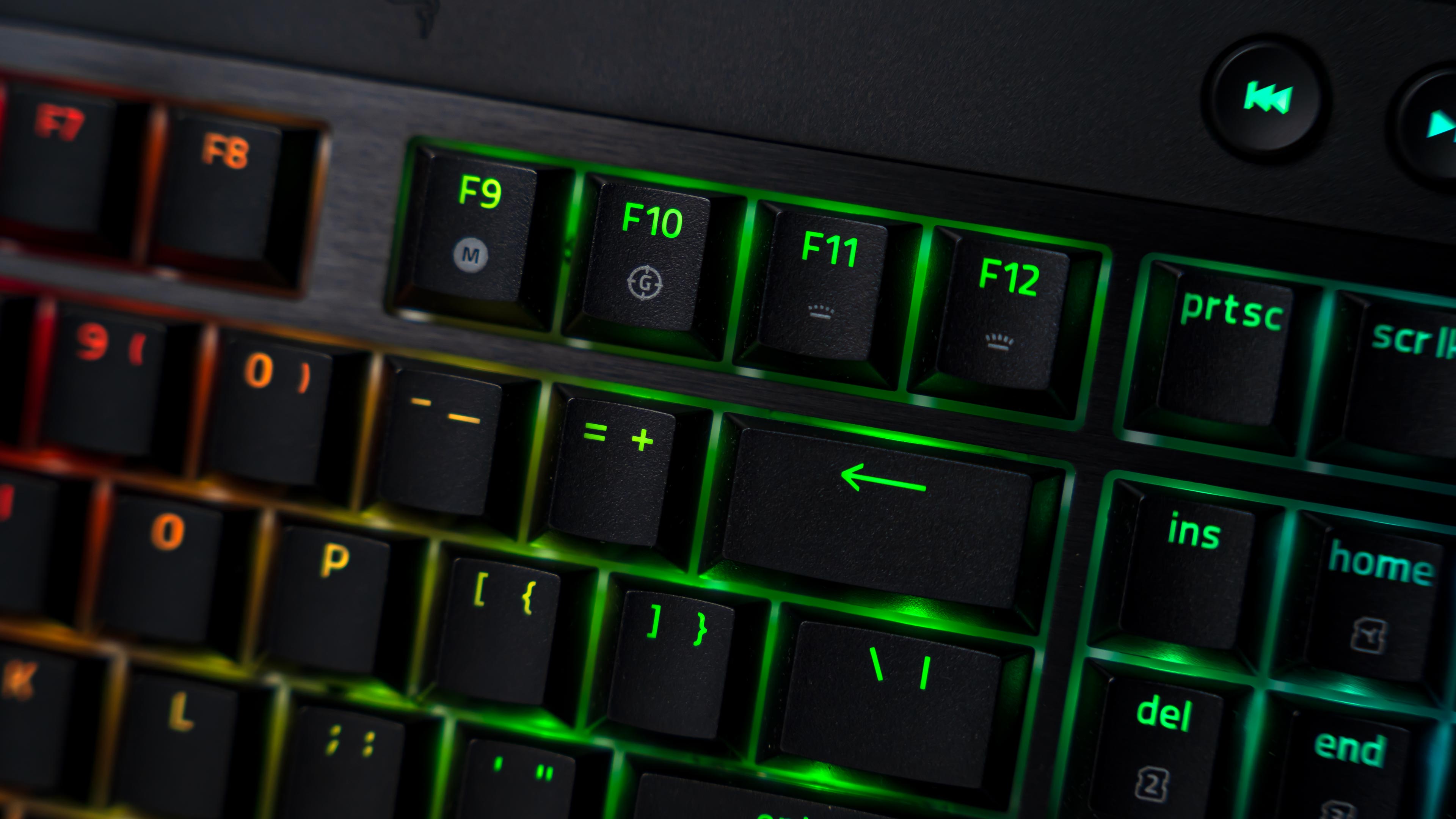 Razer BlackWidow V4 Low Profile HyperSpeed RGB (9)