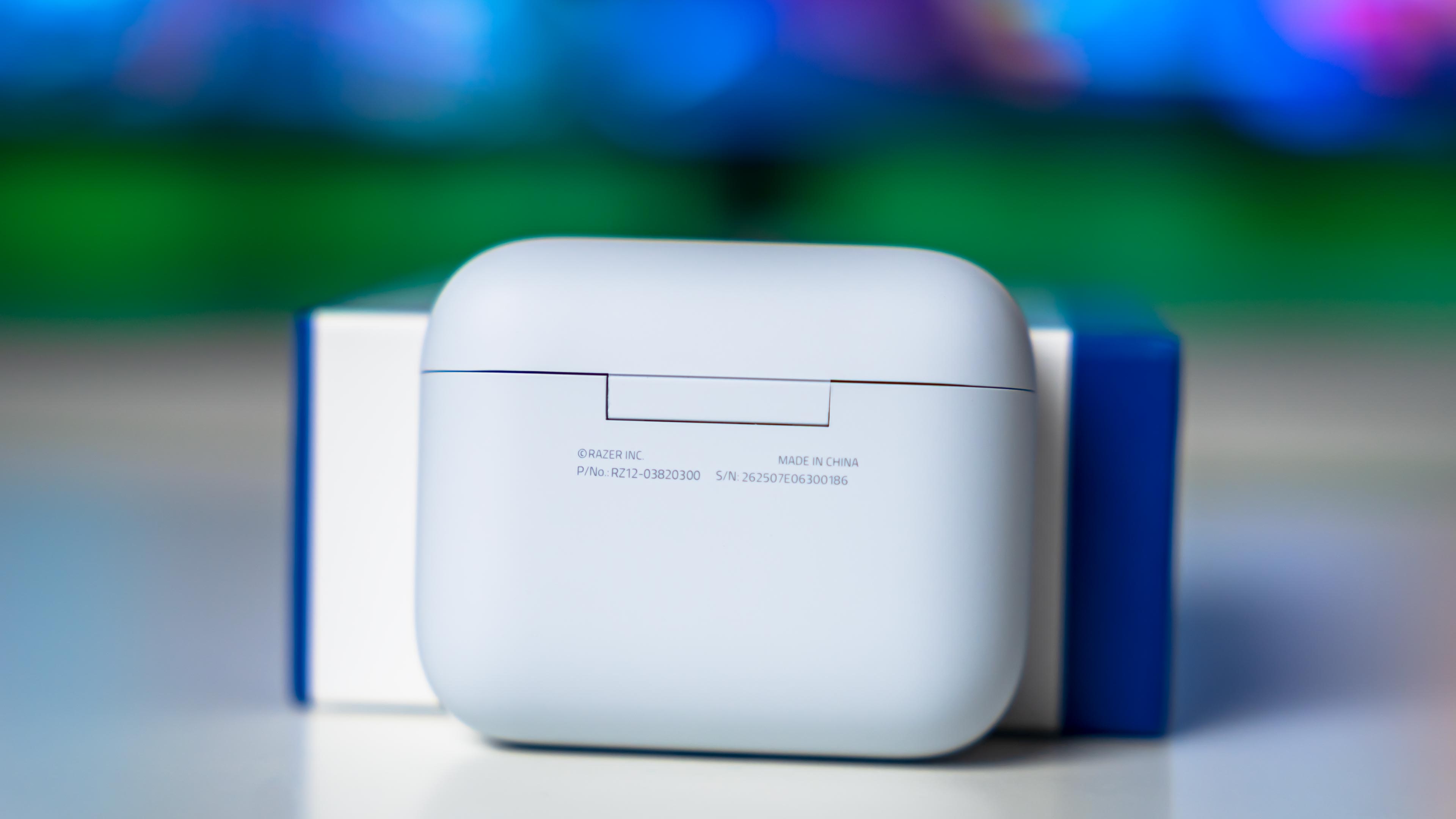 Razer Hammerhead Hyperspeed PlayStation Earbuds (2)