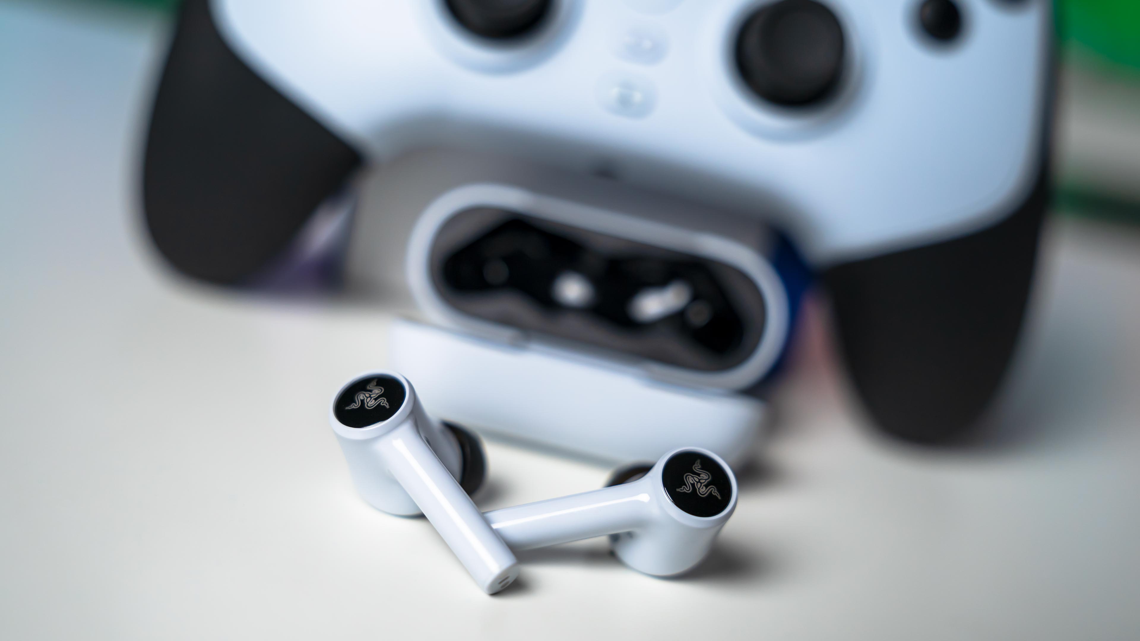 Razer Hammerhead Hyperspeed PlayStation Wireless Earbuds (3)