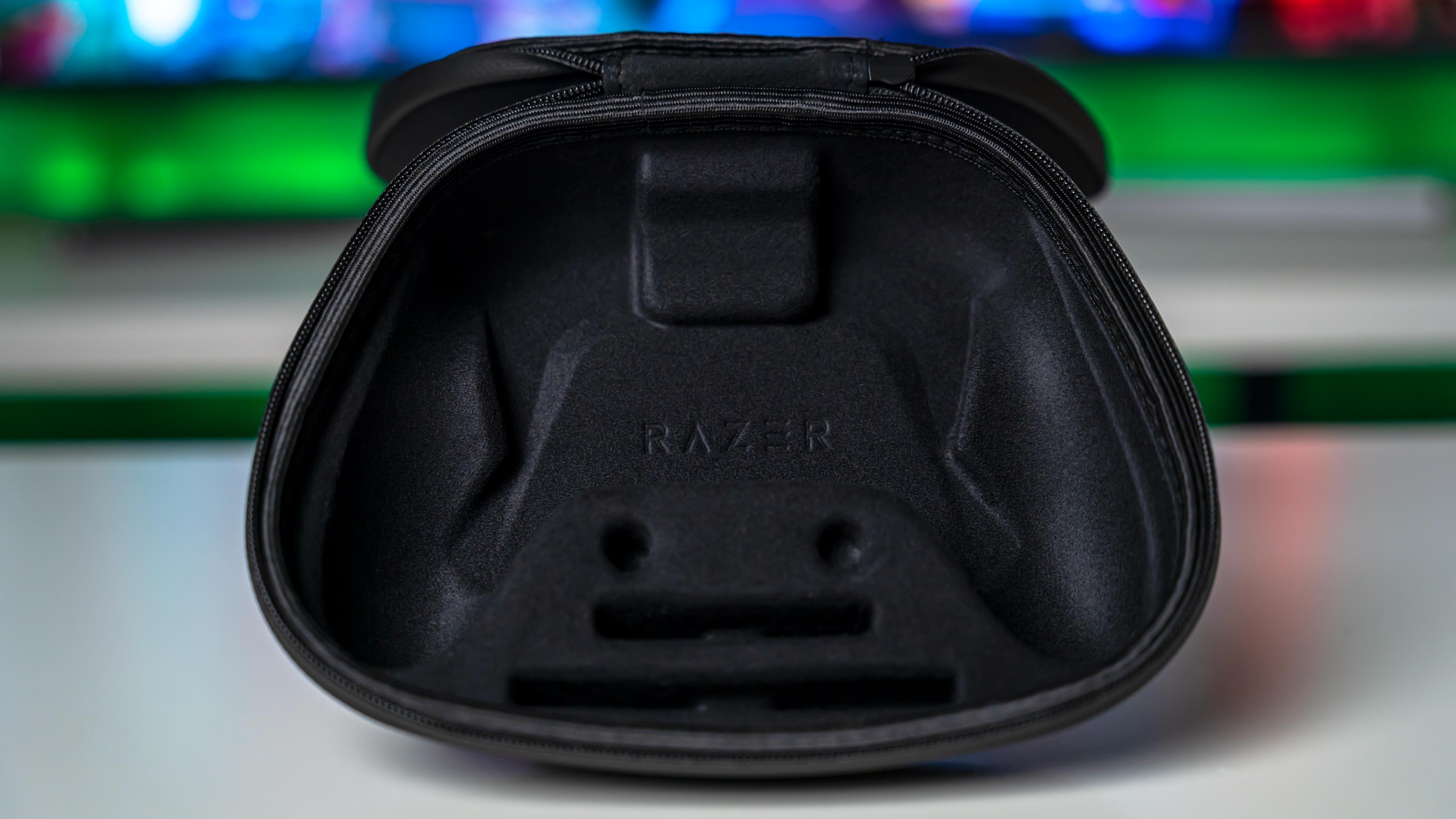 Razer Raiju V3 Pro Bag (13)